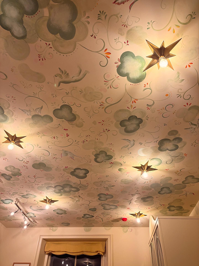 Meg_bosacwenPhoebe Hollond - London..png