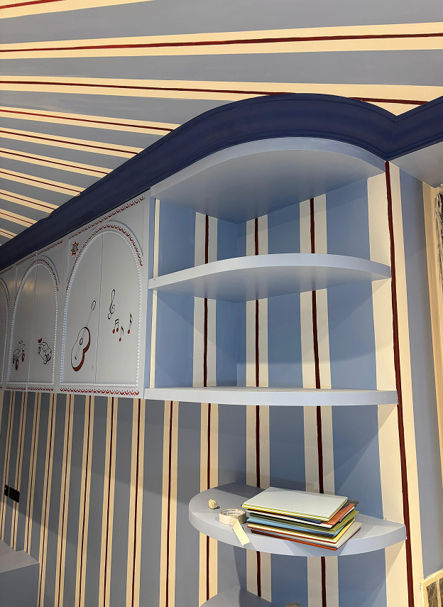 meg_bosacwen_Blue_stripes_Sonam Kapoor_Mumbai.png