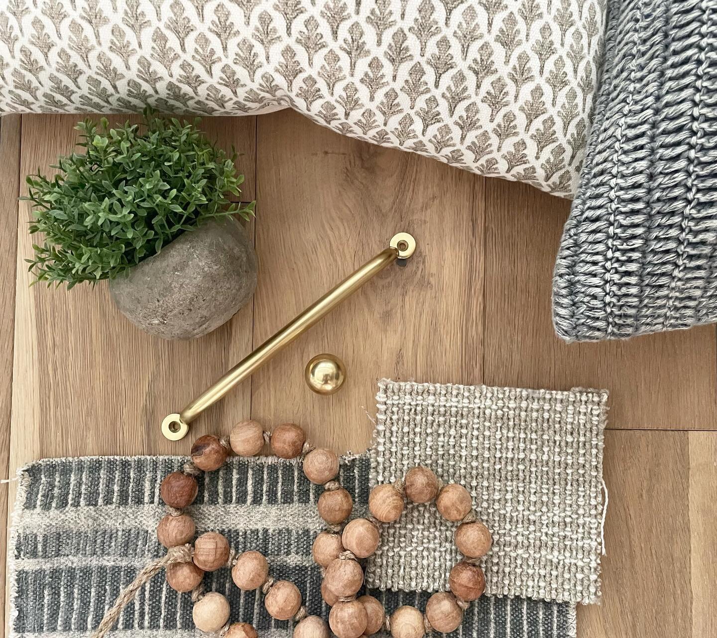 LOVE when I get to create mood boards for my own home 😏 big things happening over at the atkinson house this spring to make our own house, our home 🤍

#humbleabodedesignco 
#refreshrestorerenew 
#mysmphome 
#neutraldecor 
#hometohave 
#mybeautifulh