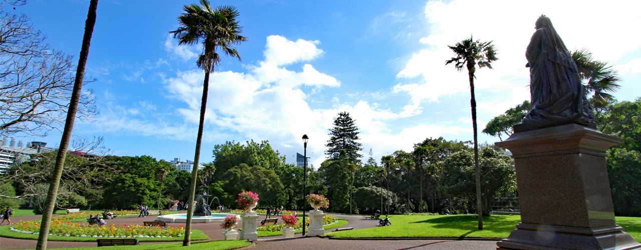 Queen Victoria Albert Park Lustre Ltd.png