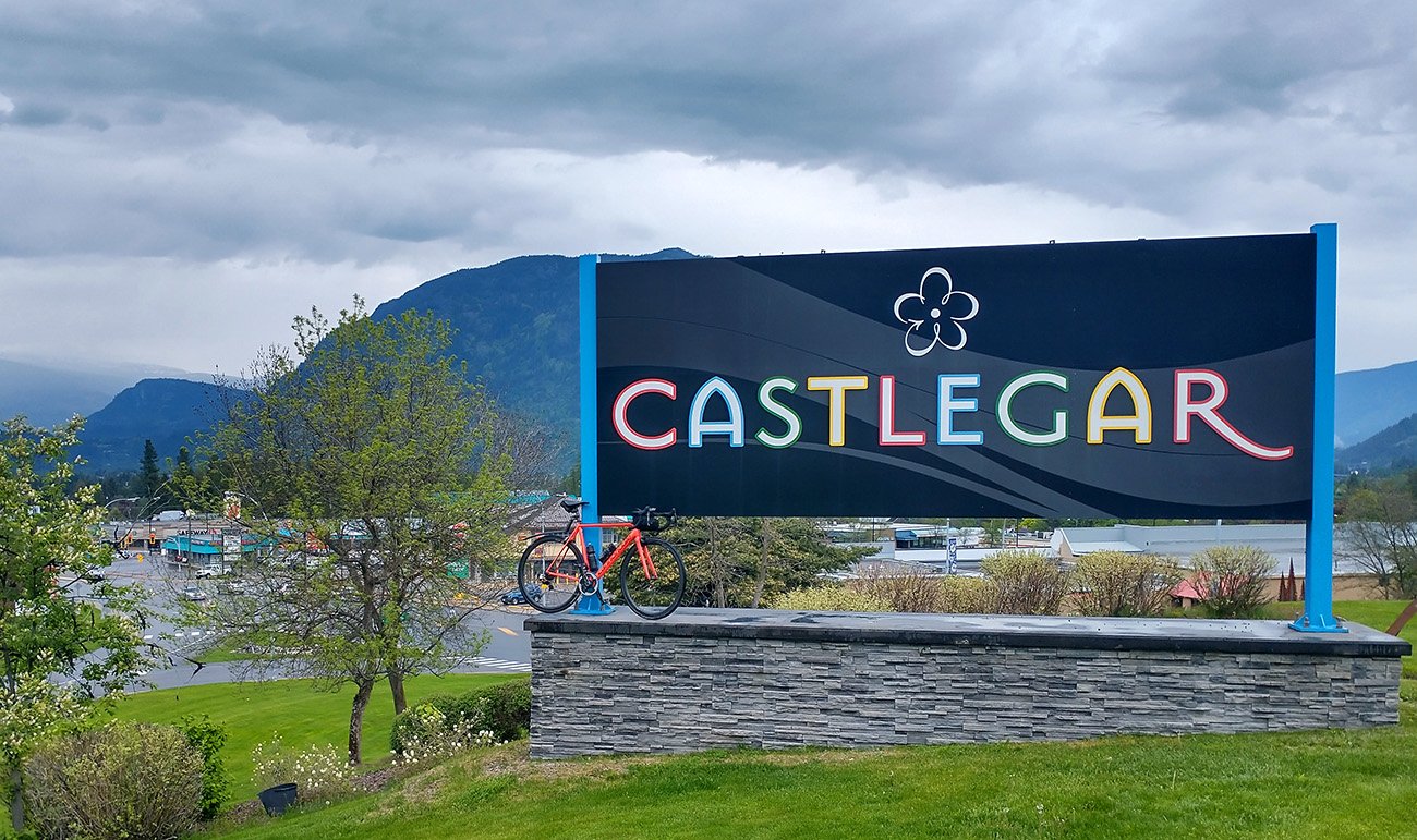 This ride begins in the small mountain town of Castlegar.