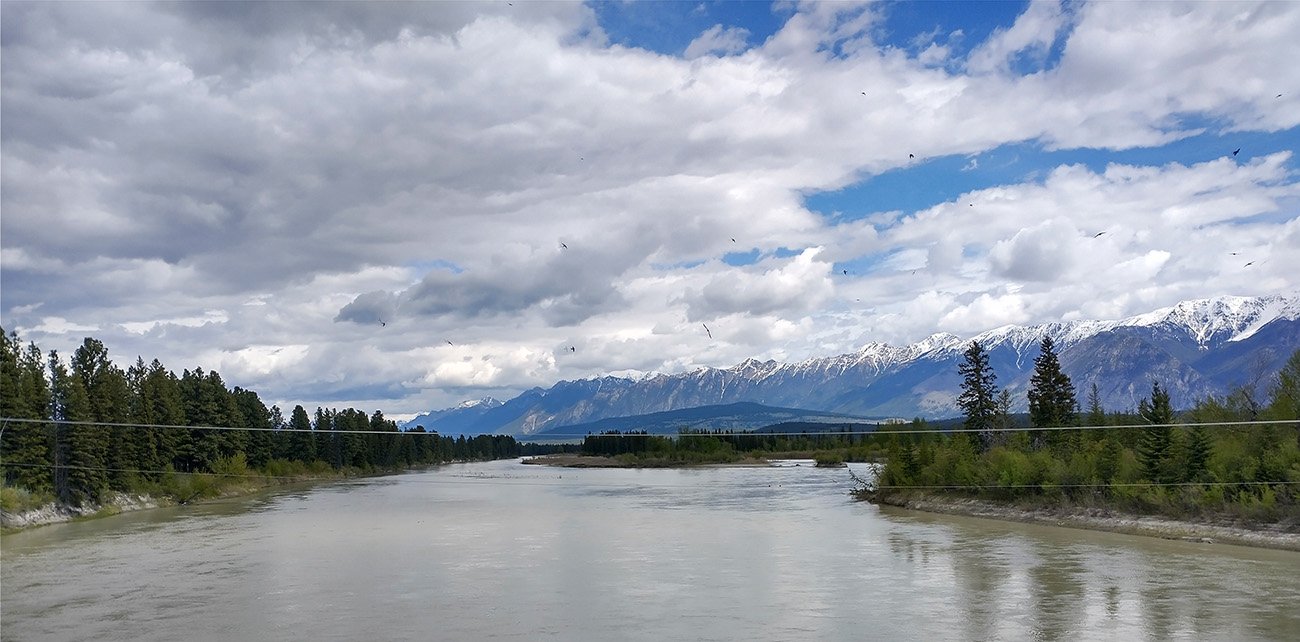 The route meanders around Kootenay River and St-Mary's River, creating this BC/Alberta hybrid landscape.