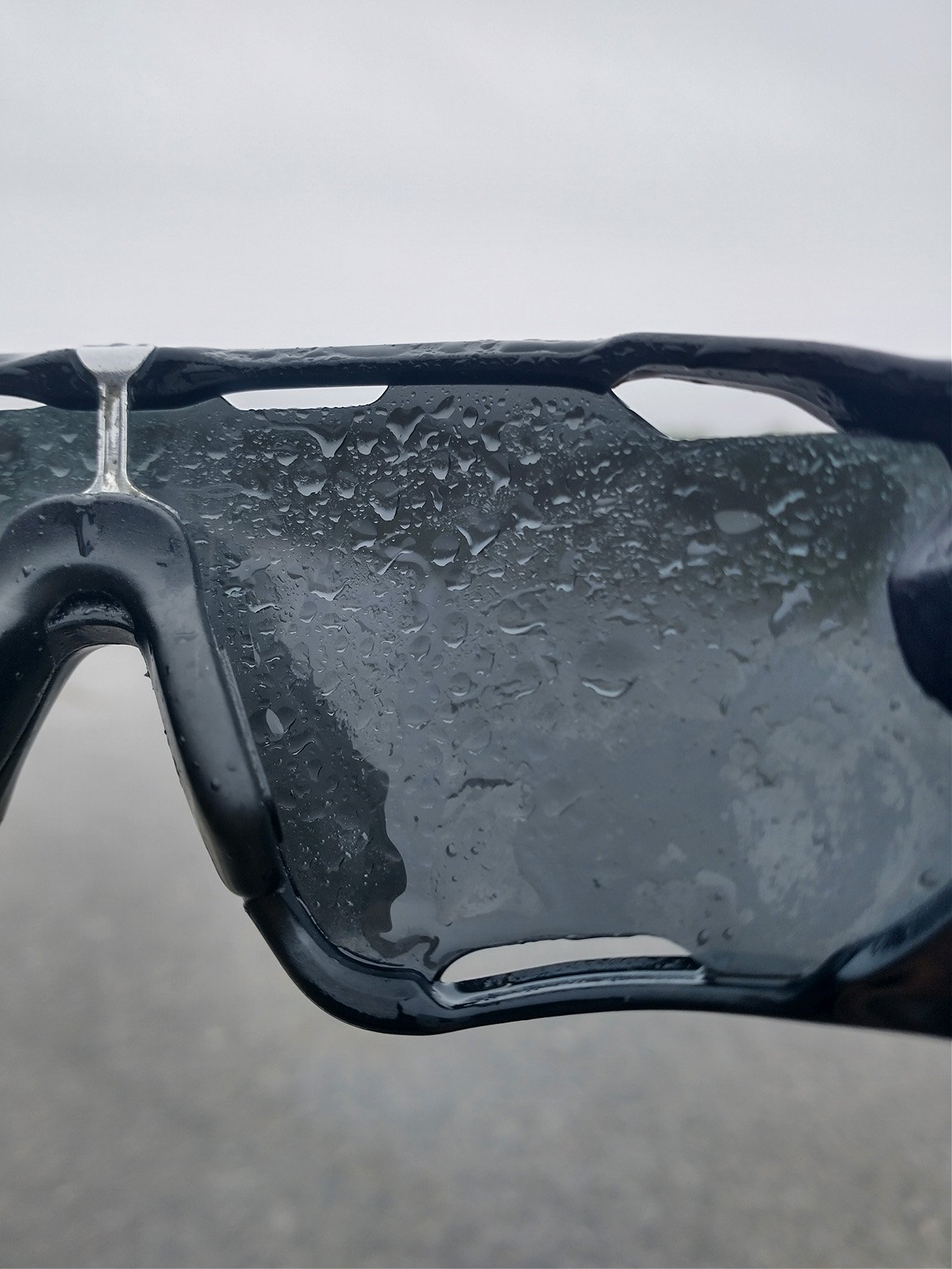 This is reason#41 why it sucks to ride in the rain. Glasses get droplets inside and out so you can't see anything. But you can't take the off otherwise the wind and rain blind you anyway.
