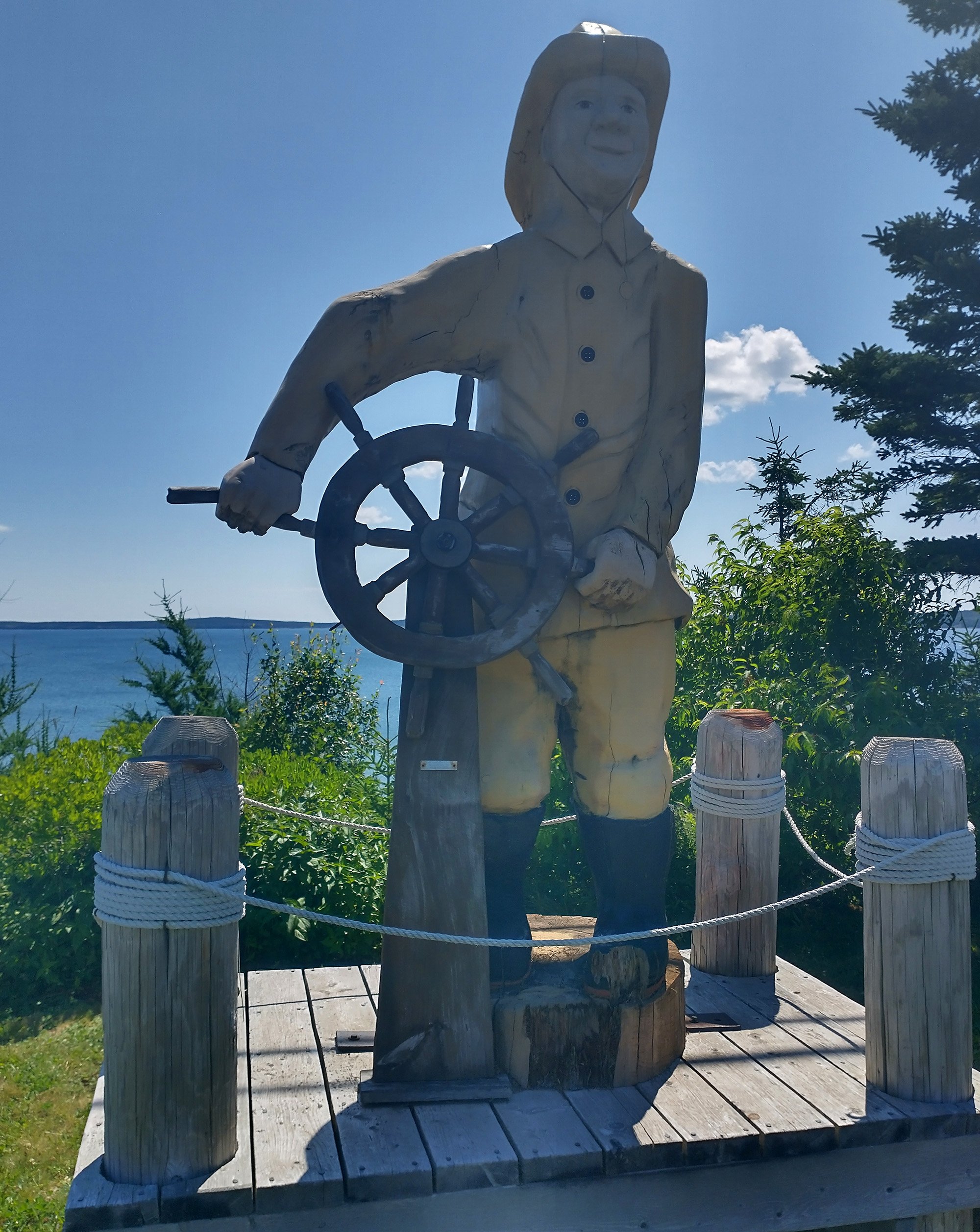 Another thing you see a lot in the Maritimes are these fisherman statues. Don't know the meaning of them, if any.