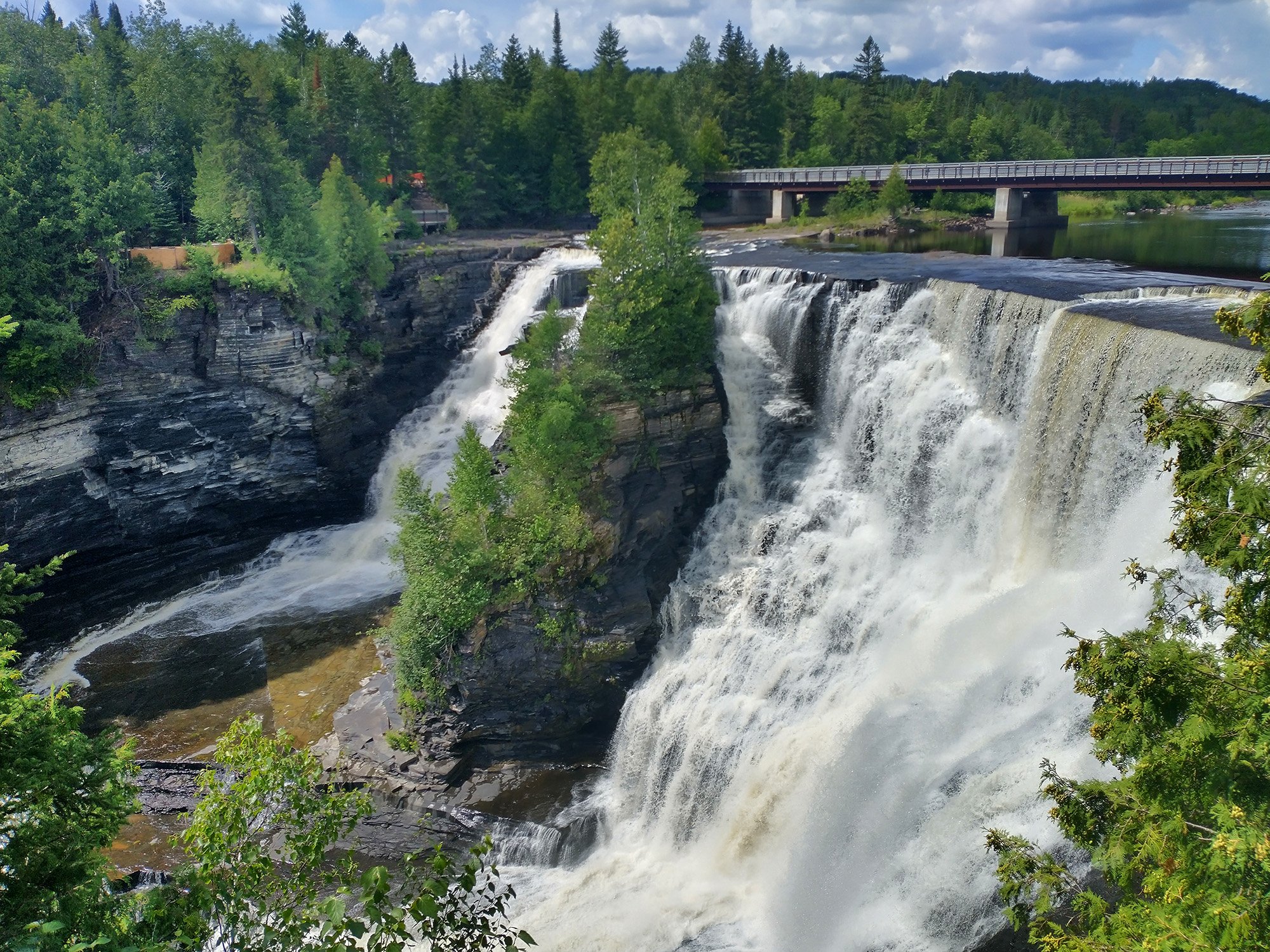 Kakabeka falls. They're pretty good! Worth the detour and right off the road, no big hikes.