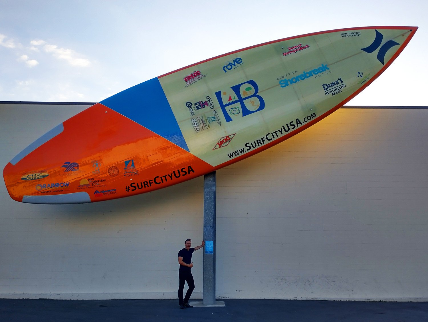 World's largest surfboard, Huntington beach, CA. It's a good one. 