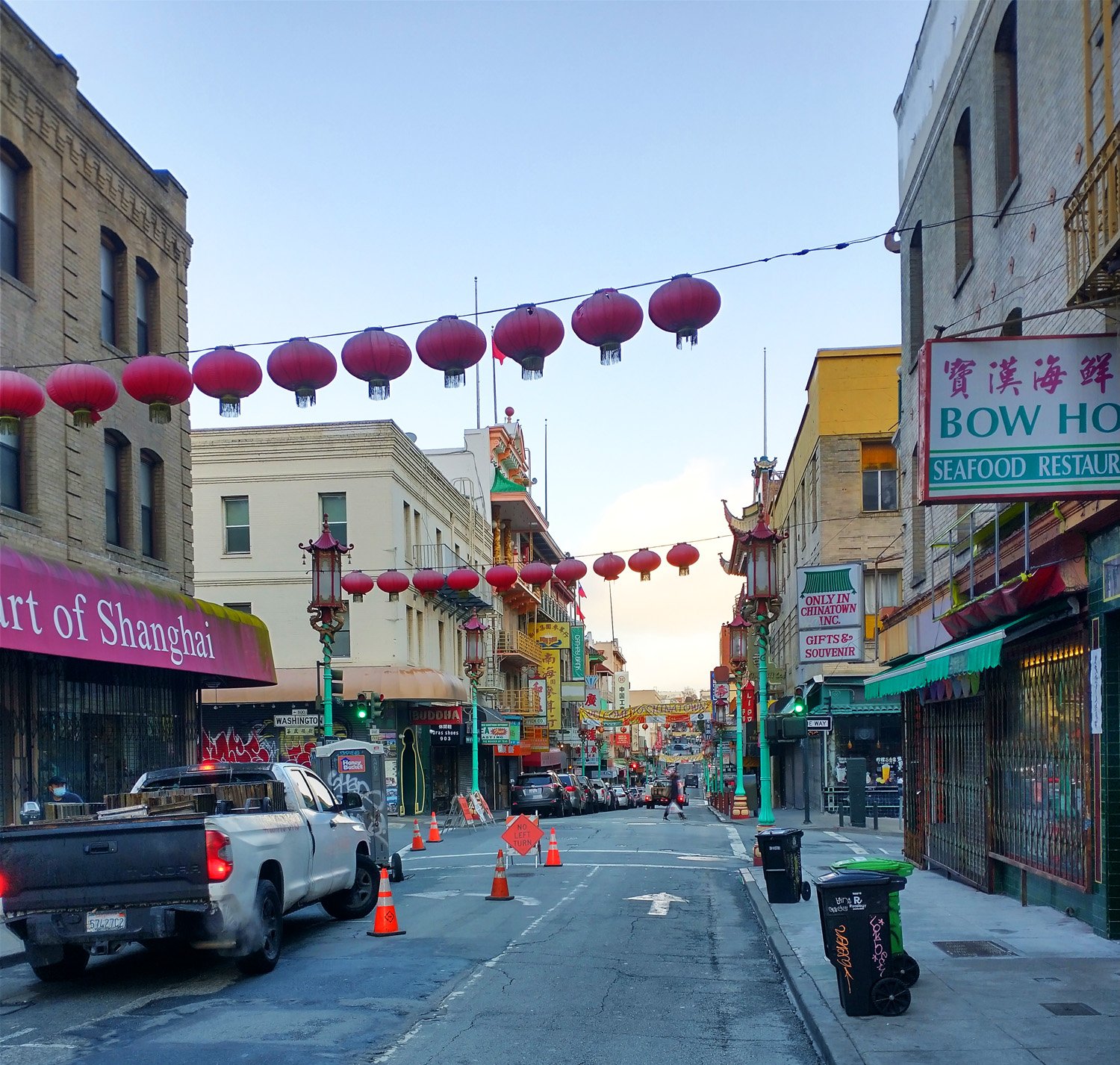 Last day in San Fran, leaving ChinaTown behind. Very goofy place.