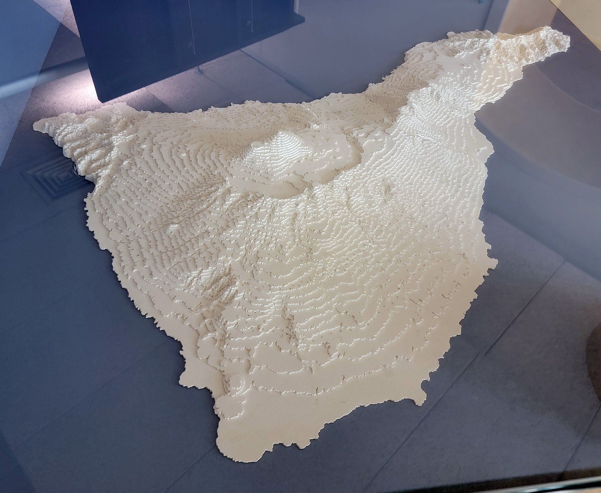 Cool 3D print of the island. You can clearly see the huge crater with the true peak of Teide standing in the middle.