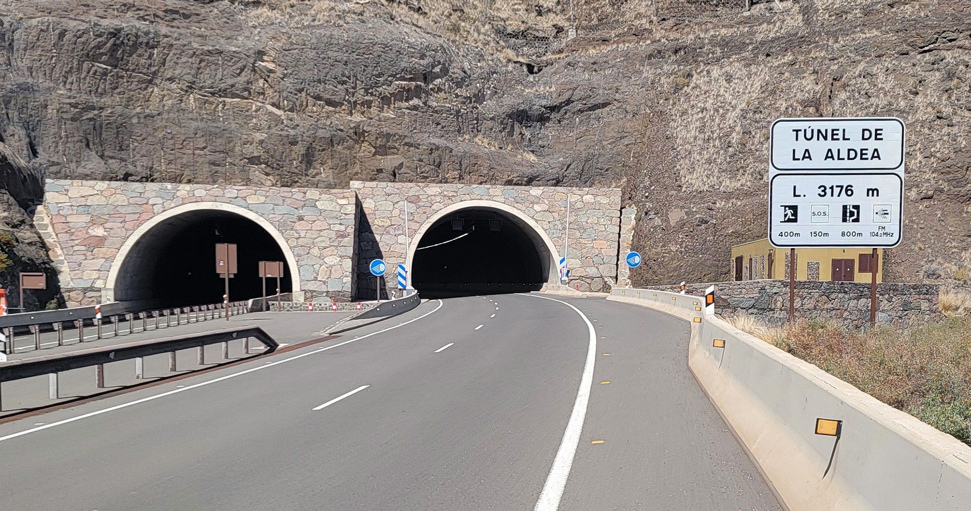 Oh no, not tunnels. I didn't know what was in stores for me on Gran Canaria.