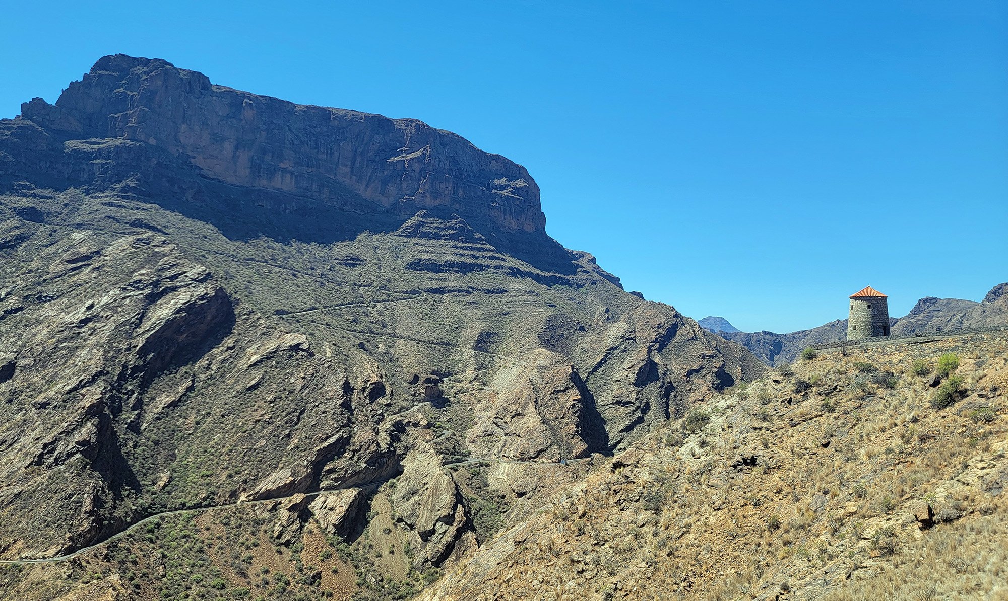 Very characteristic craggy peaks all over this island. It's just a series of huge canyons running along the Volcano's peak.