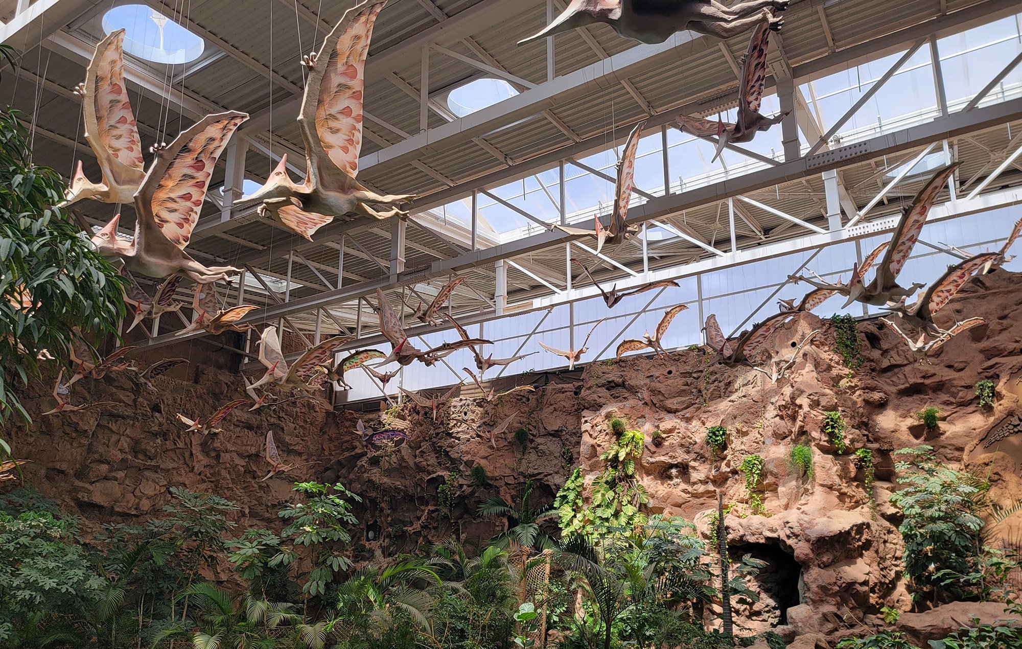 First section is a jungle with hundreds of pterosaurs hanging from the ceiling. Starts off real strong! 