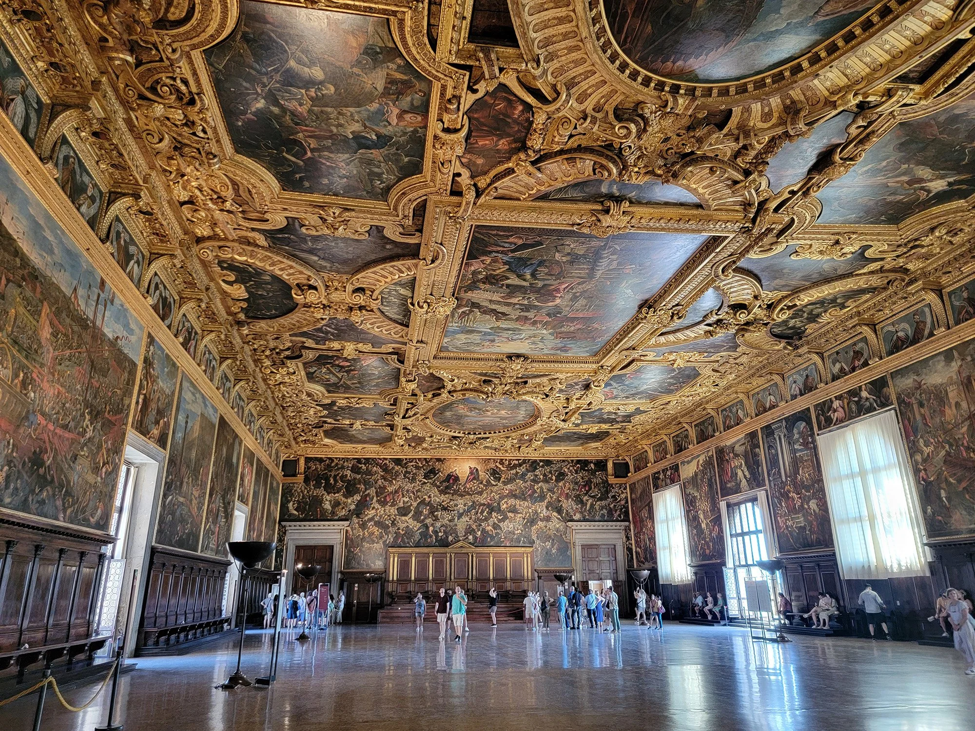 Huge chamber were votes were held. Immense with every square inch covered. You have to see it in person