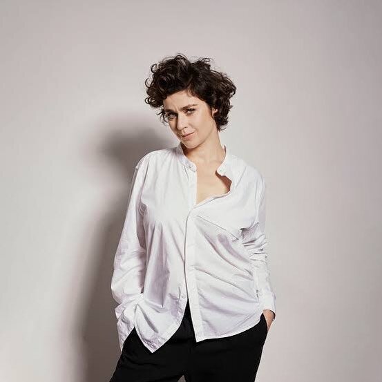 Marina Baranova (b.1981–) 
Marina Baranova was born in Ukraine into a family of musicians. At an early age it became clear that she had synaesthesia – an ability to convert colours into sounds. She would sit down at the piano , put her c