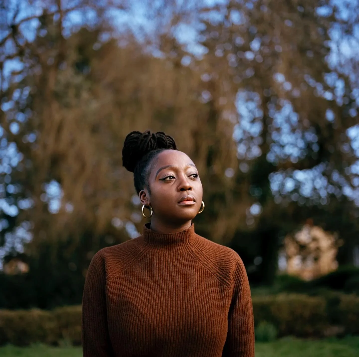 Cassie Kinoshi
 
Cassie Kinoshi is a Mercury Prize-nominated (2019) and Ivors Academy Award-winning (2018) Berlin/London-based composer, arranger and alto-saxophonist with a focus on creating multidisciplinary and genre-blending performance work acro