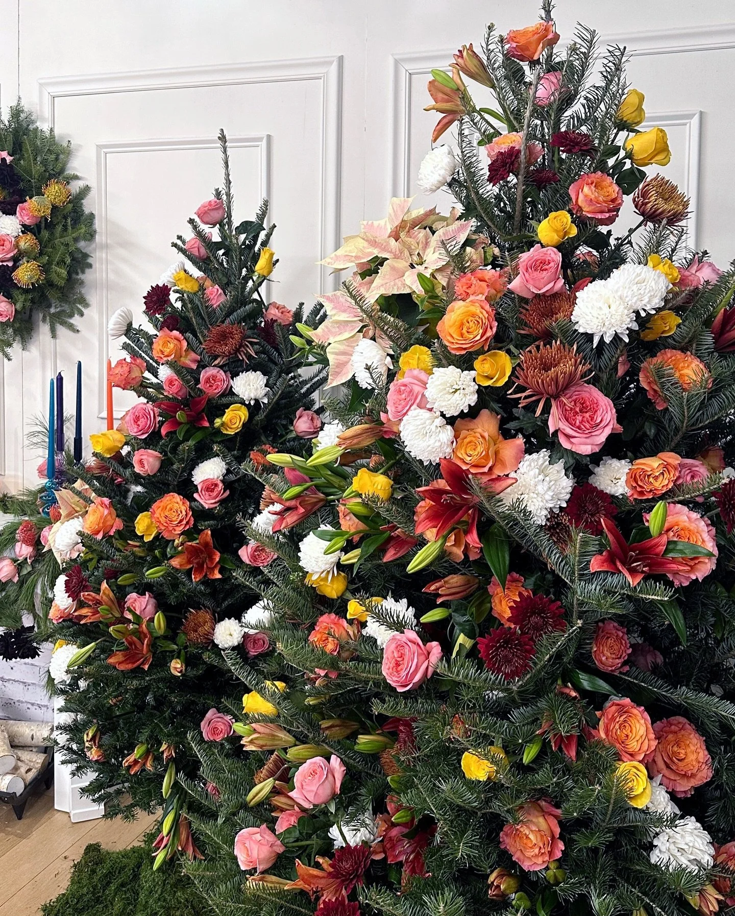 What a wonderful way to end the season!  Presenting "Winter in Bloom" for a @pfizerinc Holiday Open House photobooth.  In the voice @nicolekidman, "This is not the holiday you know&mdash;it&rsquo;s the one you feel, where cold meets bl