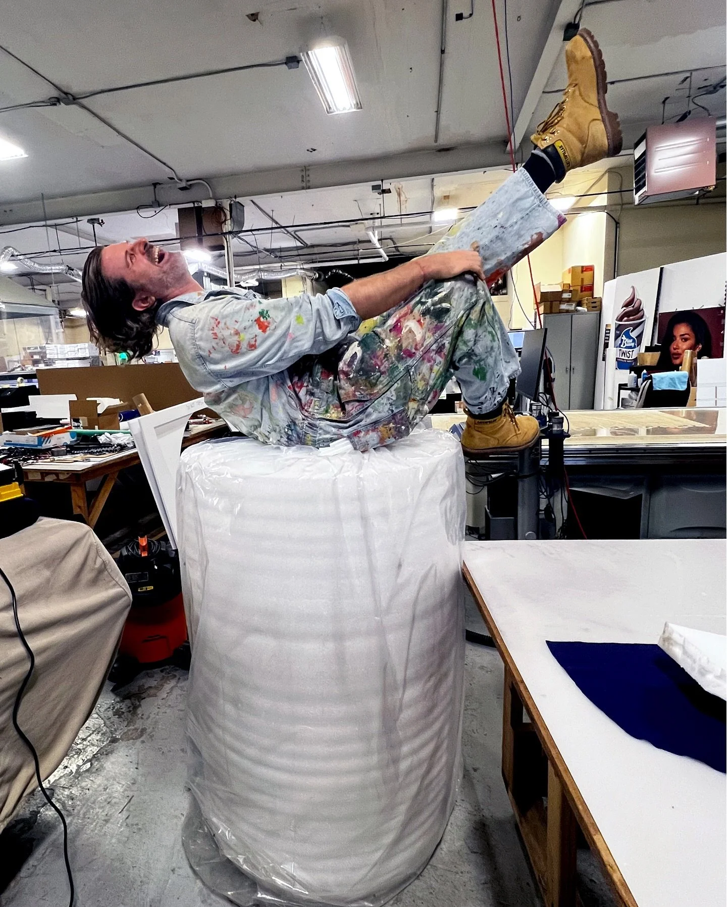 As we come to a holiday wrap, some #BTS to celebrate a wonderful season.  Thanks to every florist, production member, stylist, maker and magical elf that made all this possible.  Have a great holiday everyone.  #sizemorecolorstudios