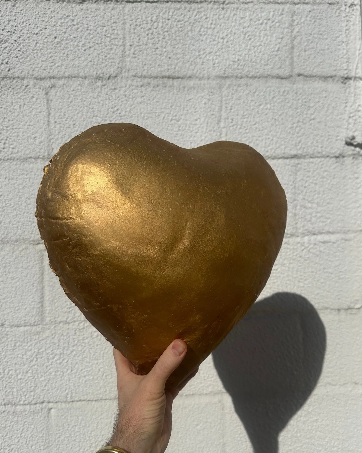 Various prototype phases of our paper mach&eacute; and plaster hearts for a client.  Truly a labor of love. ❤️🩷🔥

#sizemorecolorstudios