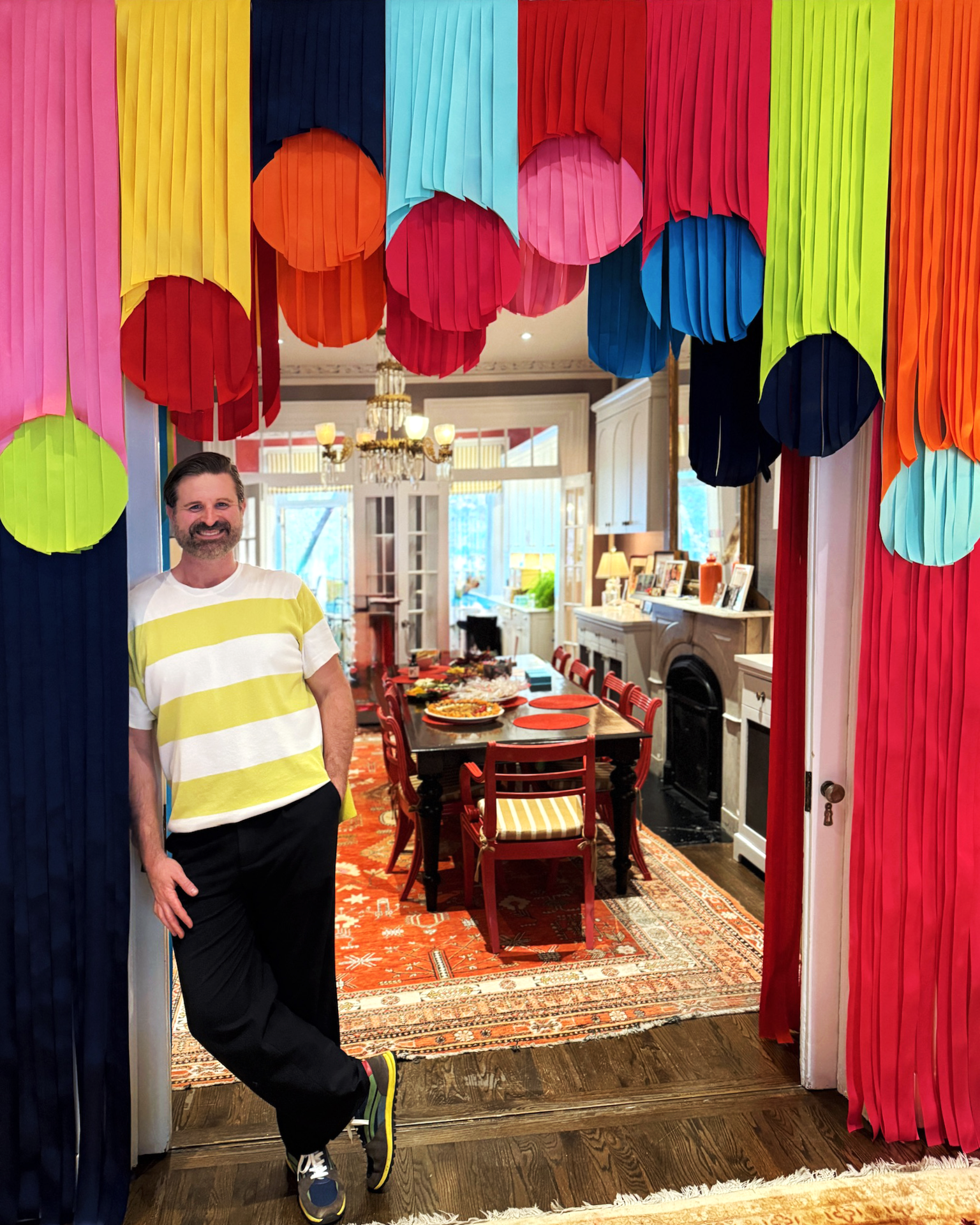 Front hallway circle ribbon garland