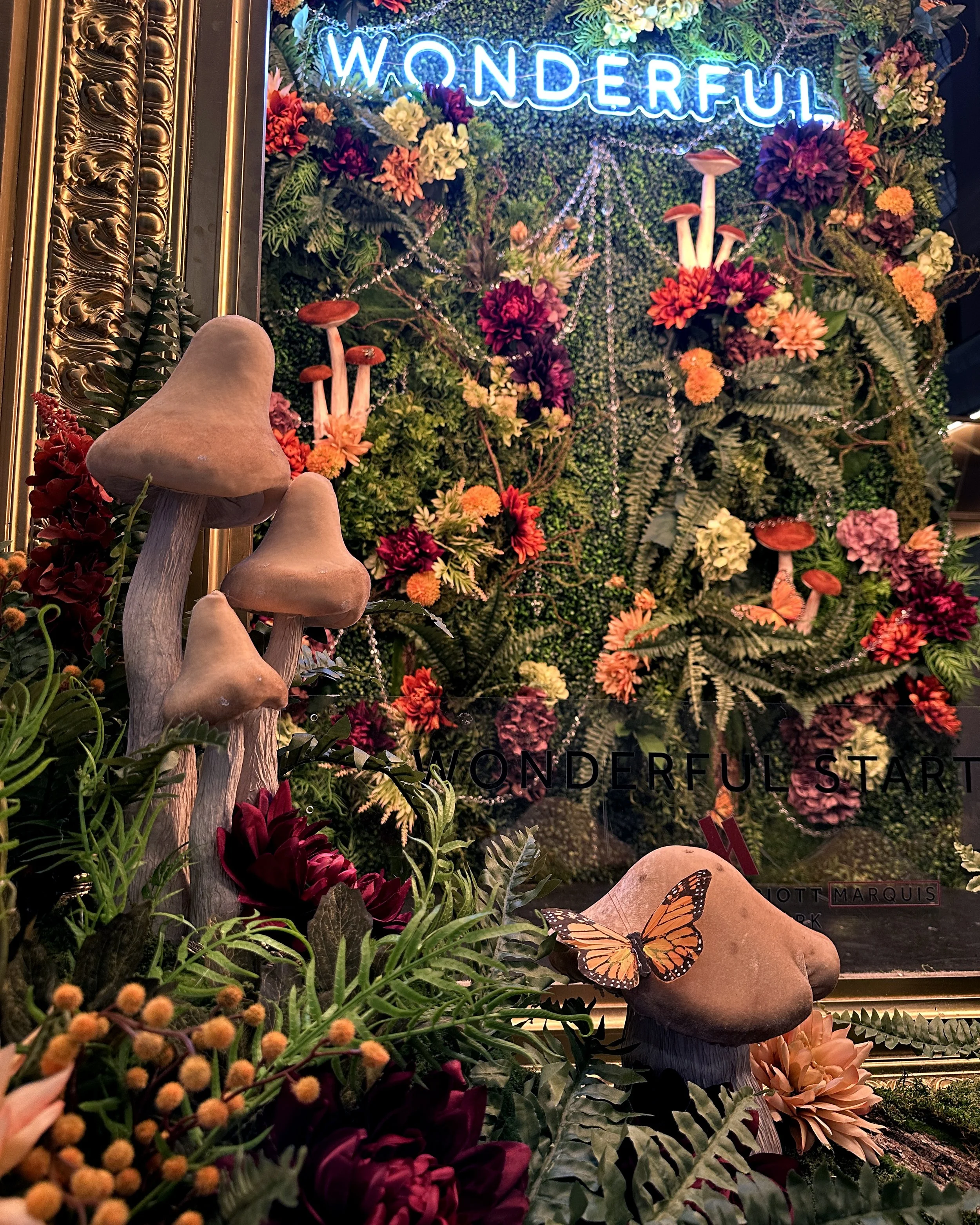 Details of the Marriott Hotel in NYC fall photo booth created by Sizemore color studios