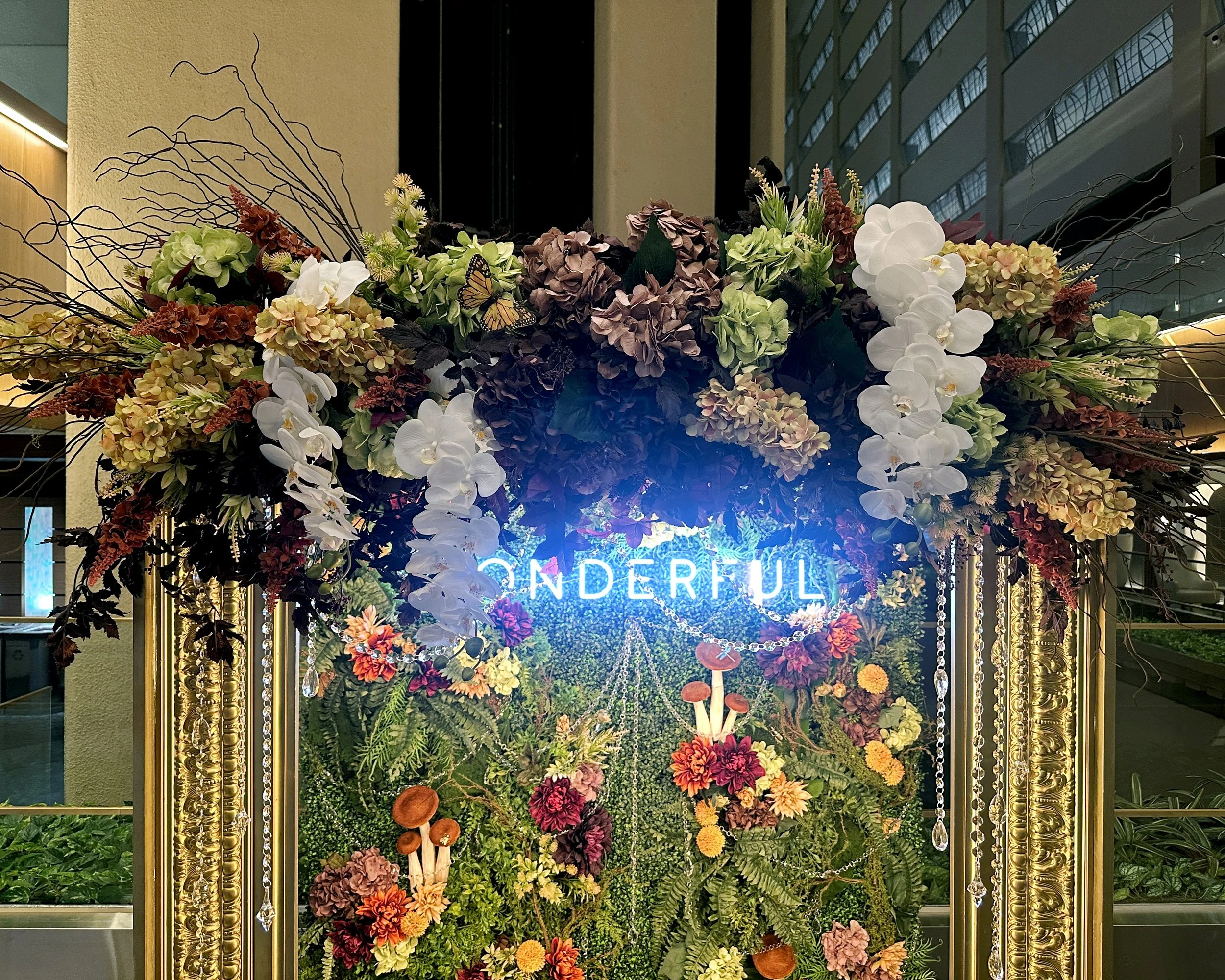 Details of the Marriott Hotel in NYC fall photo booth created by Sizemore color studios