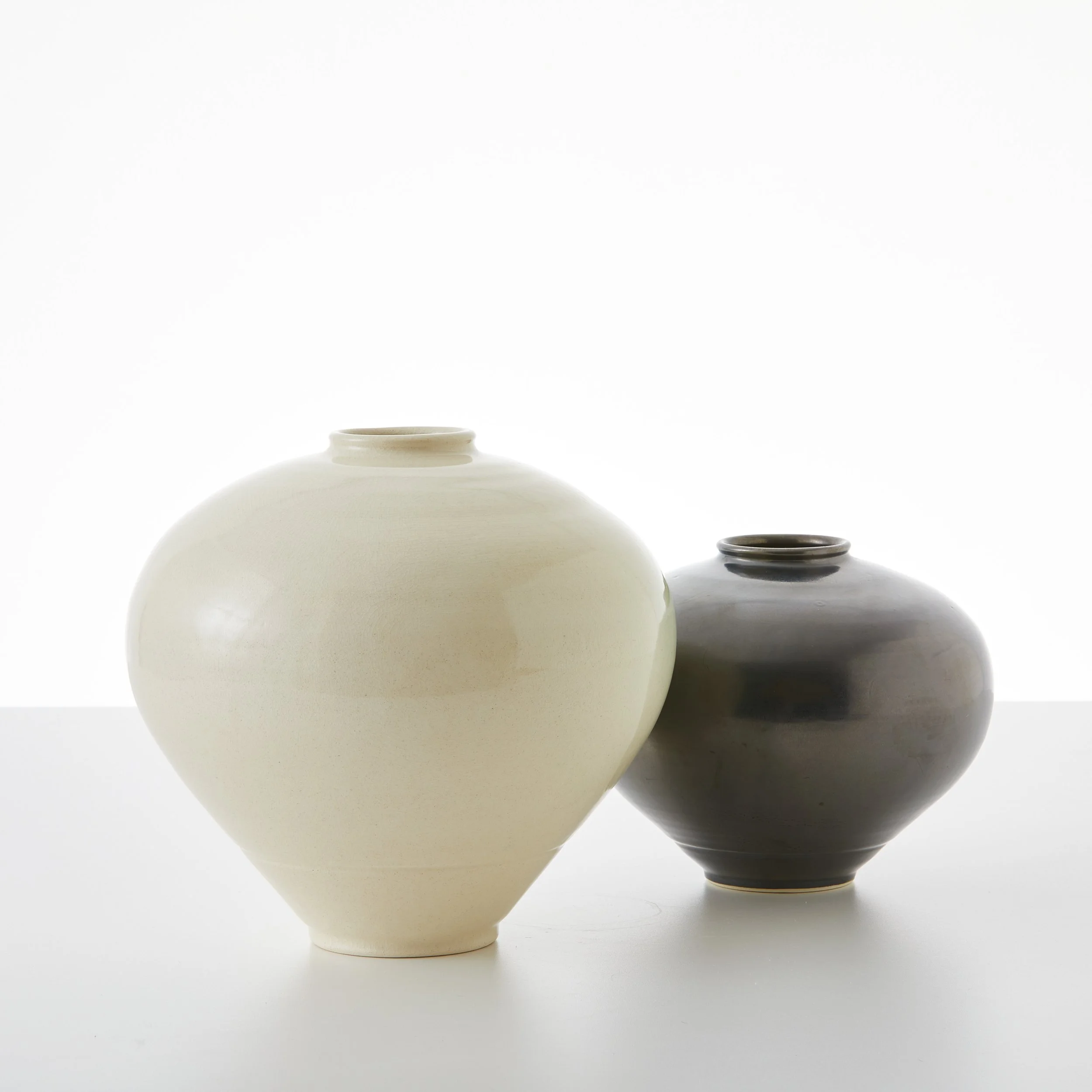 Matin MALIKZADA ivory and smoke urns.jpeg