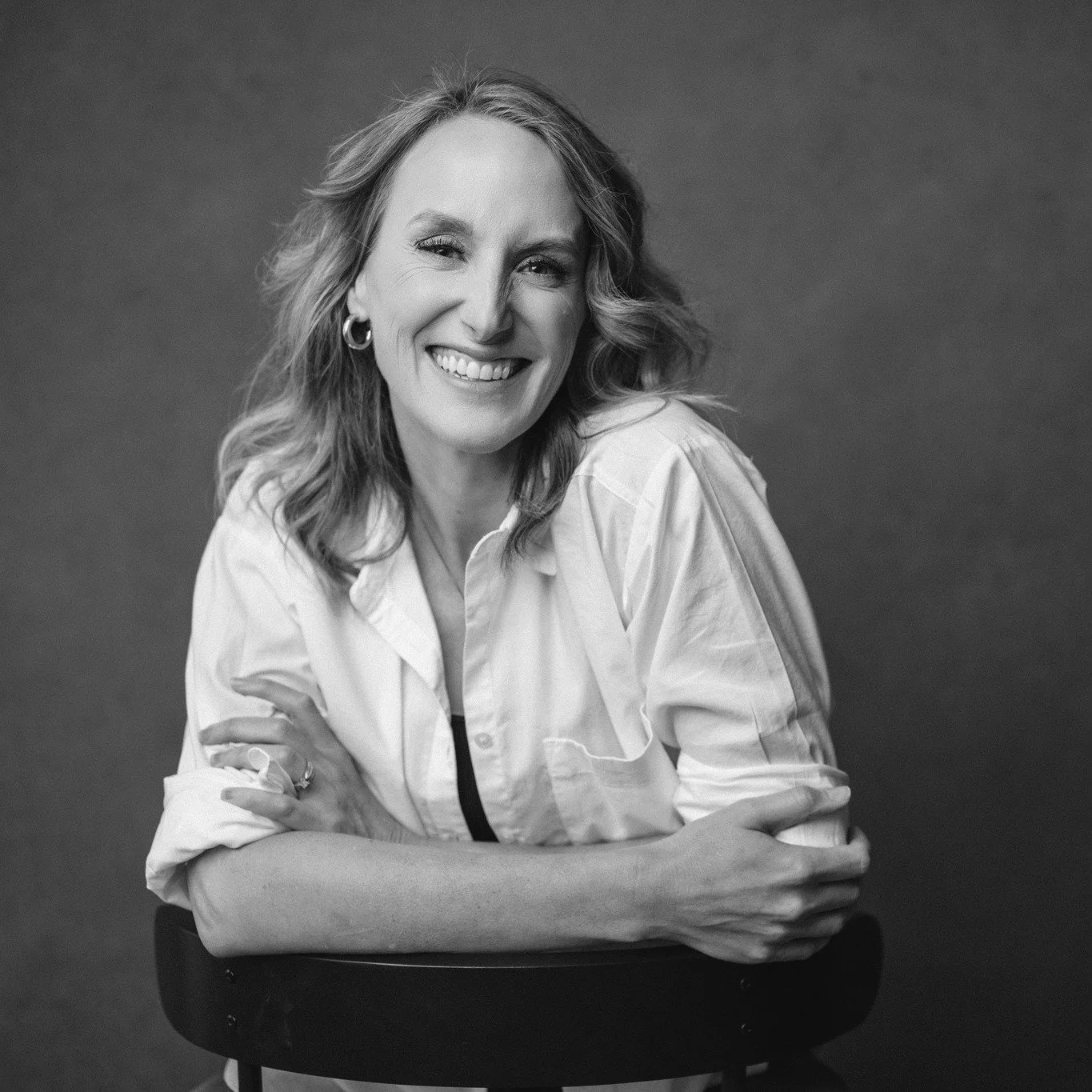 Hey, friend. ❤️ Just a reminder - The world is a better place with you in it.

You are loved. You matter.

And I'm so glad you're here. ❤️

MUA: @itskatrinachristine 
Photographer: @tinaleufotos