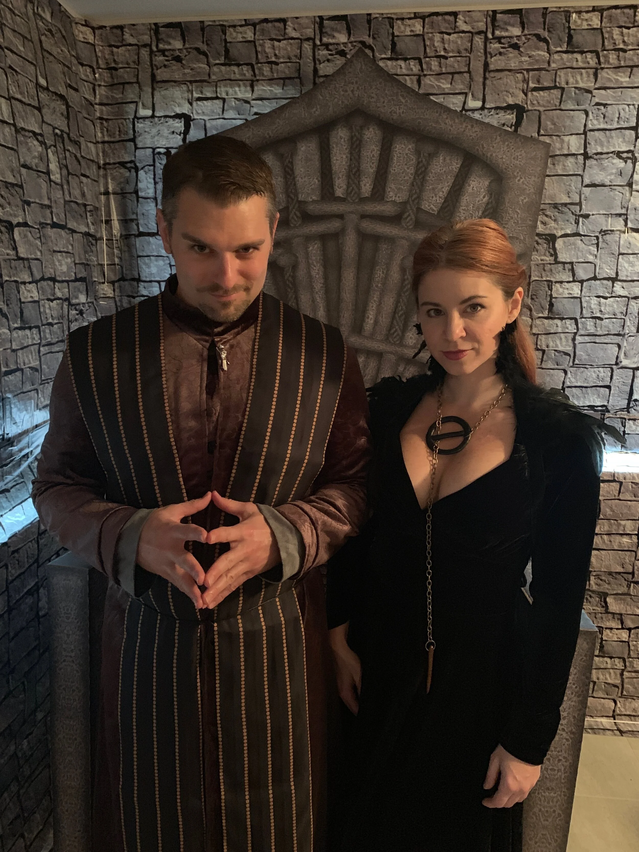 Game of Thrones Party: Little Finger & Sansa