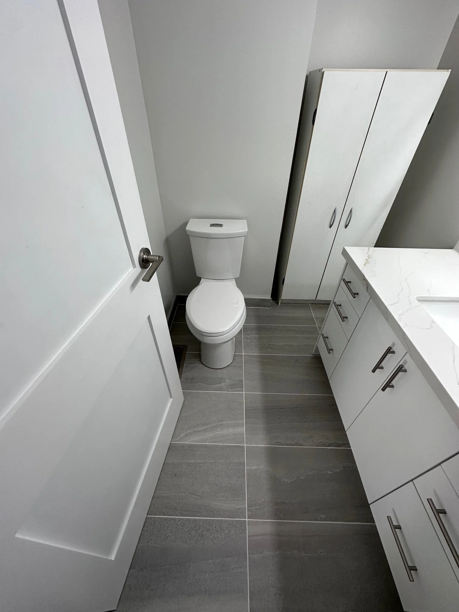 TH2612 POWDER ROOM - 7.jpg