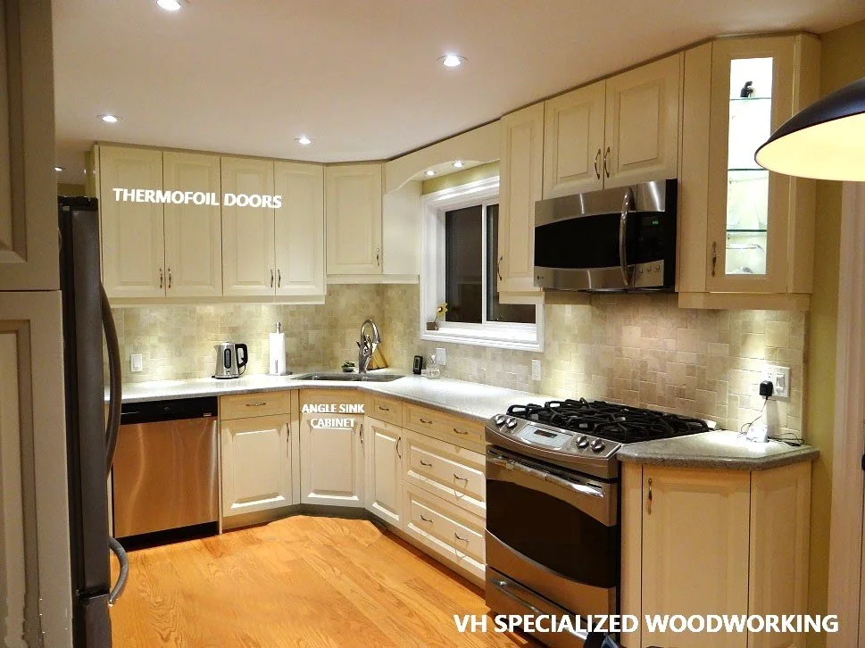 KITCHEN retouched.jpg