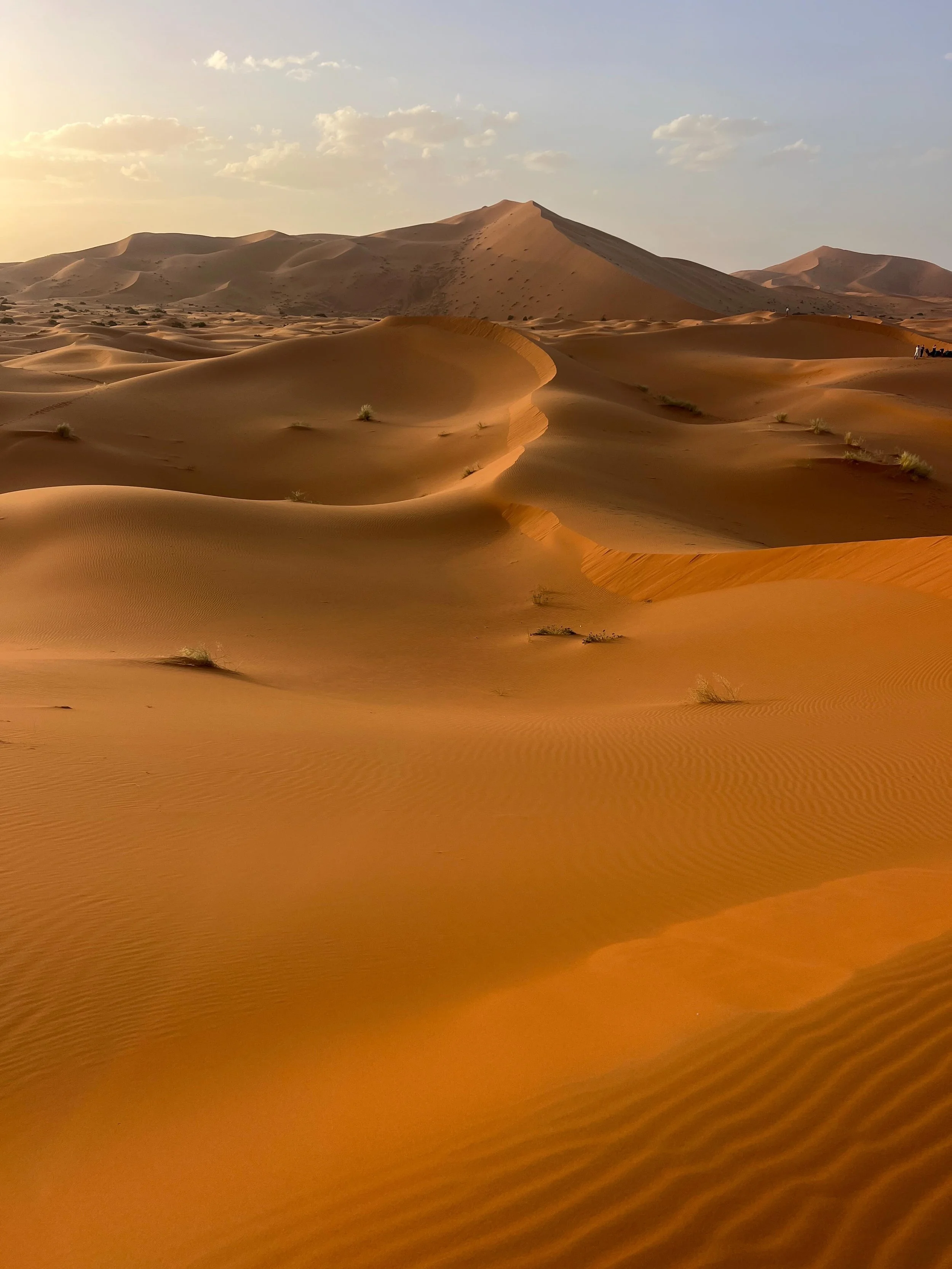 Merzouga, Morocco 🇲🇦.

The desert holds many secrets in its space and silence, just as we hold many secrets in ours.

I feel a new presence, like the desert, expanding within me.

I felt it in the special people who inhabit this land and shared it 