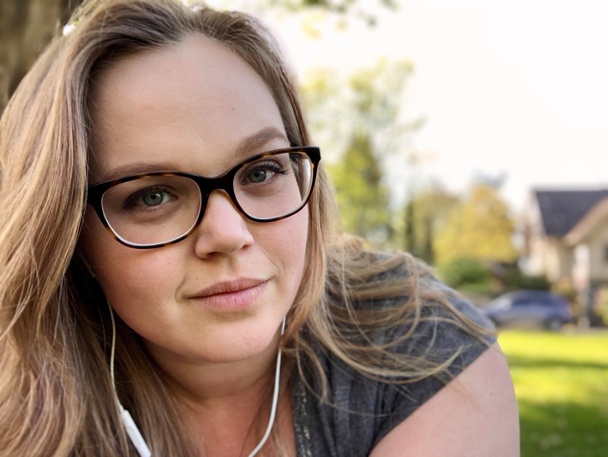 SARAH HARRISON (Host