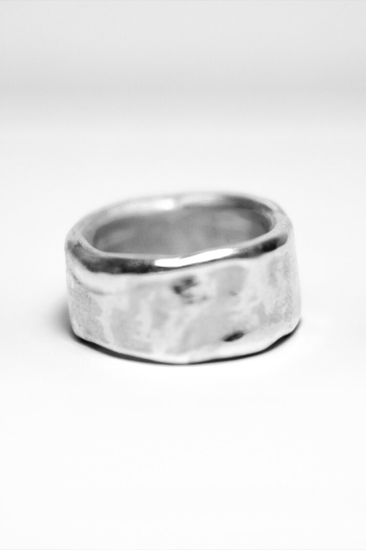 Ecomm_Signet_02_003_RING_01.jpg