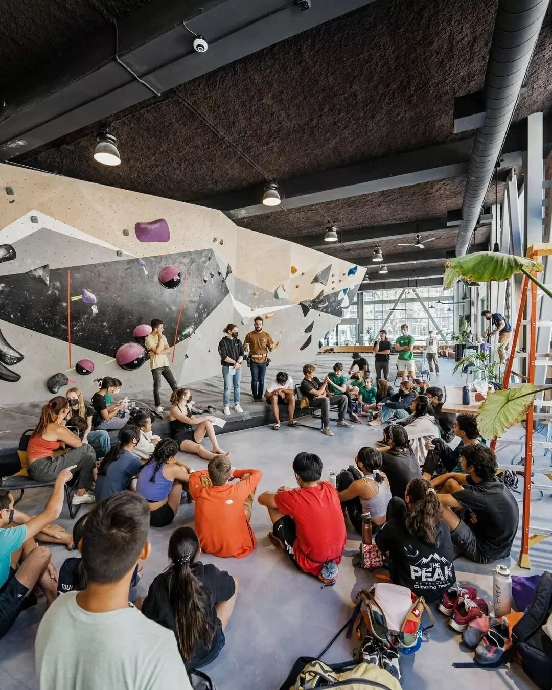 We just wrapped up the first day of our youth camp! It was super inspiring to see so many talented athletes tearing it up on some next level boulder problems. The future of the sport is bright!
​
​Special thanks to @radups and his talented team of se