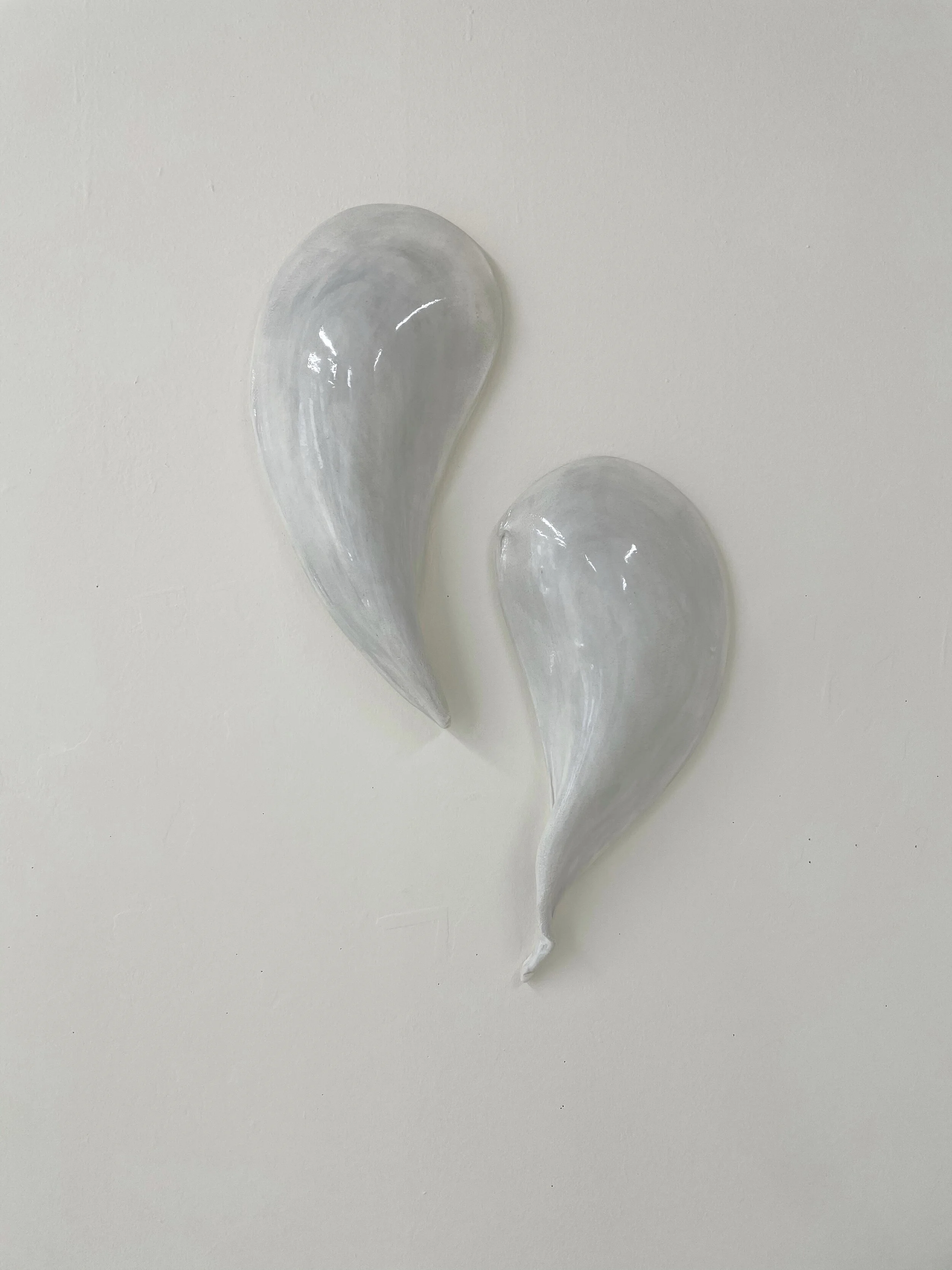 Uku Couple, 2019/2021 (14.5 x 7 in/37 x 18 cm each)