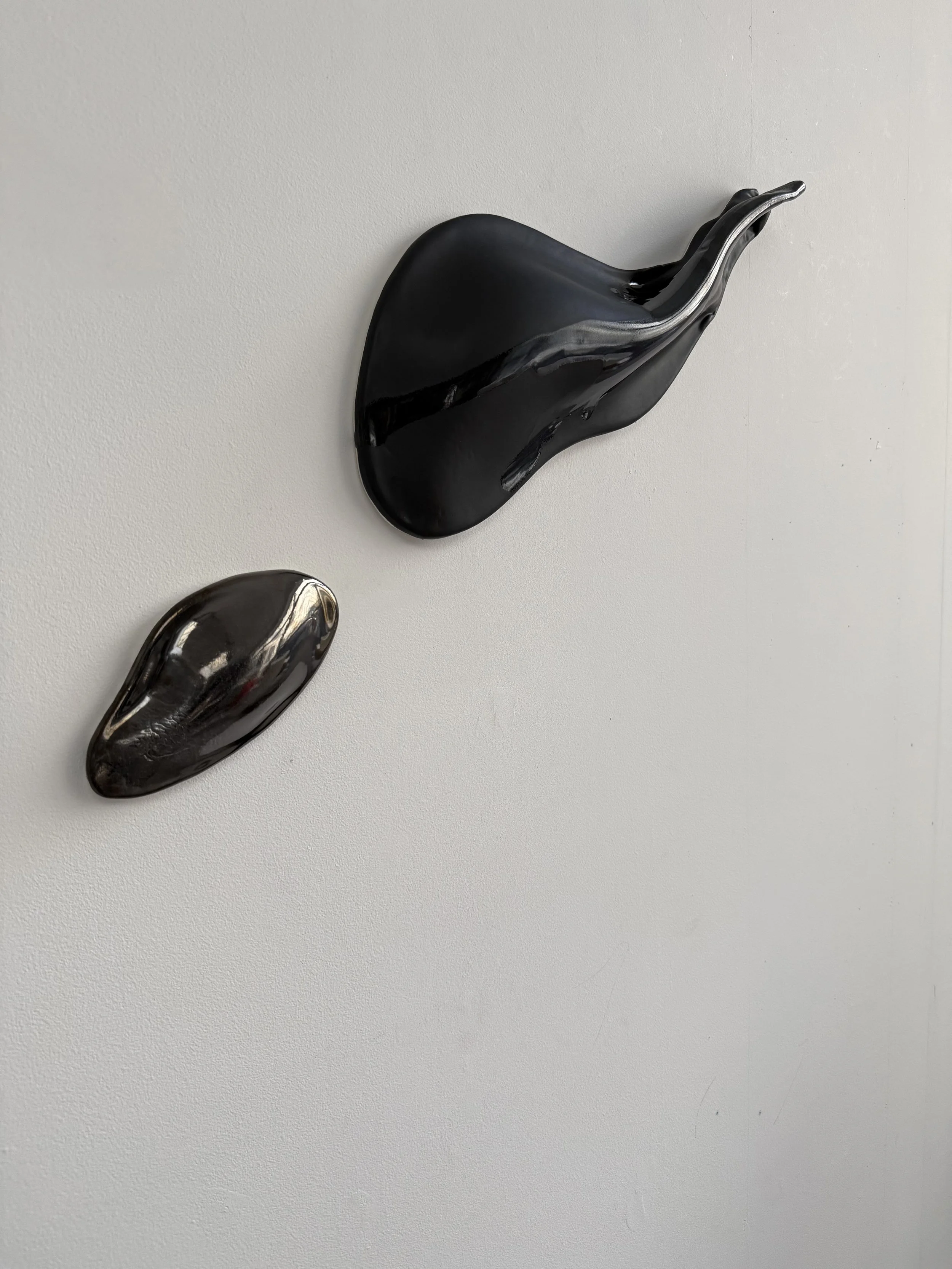 Tsugu, 2025 (26 x 18 in/66 x 46 cm composition)