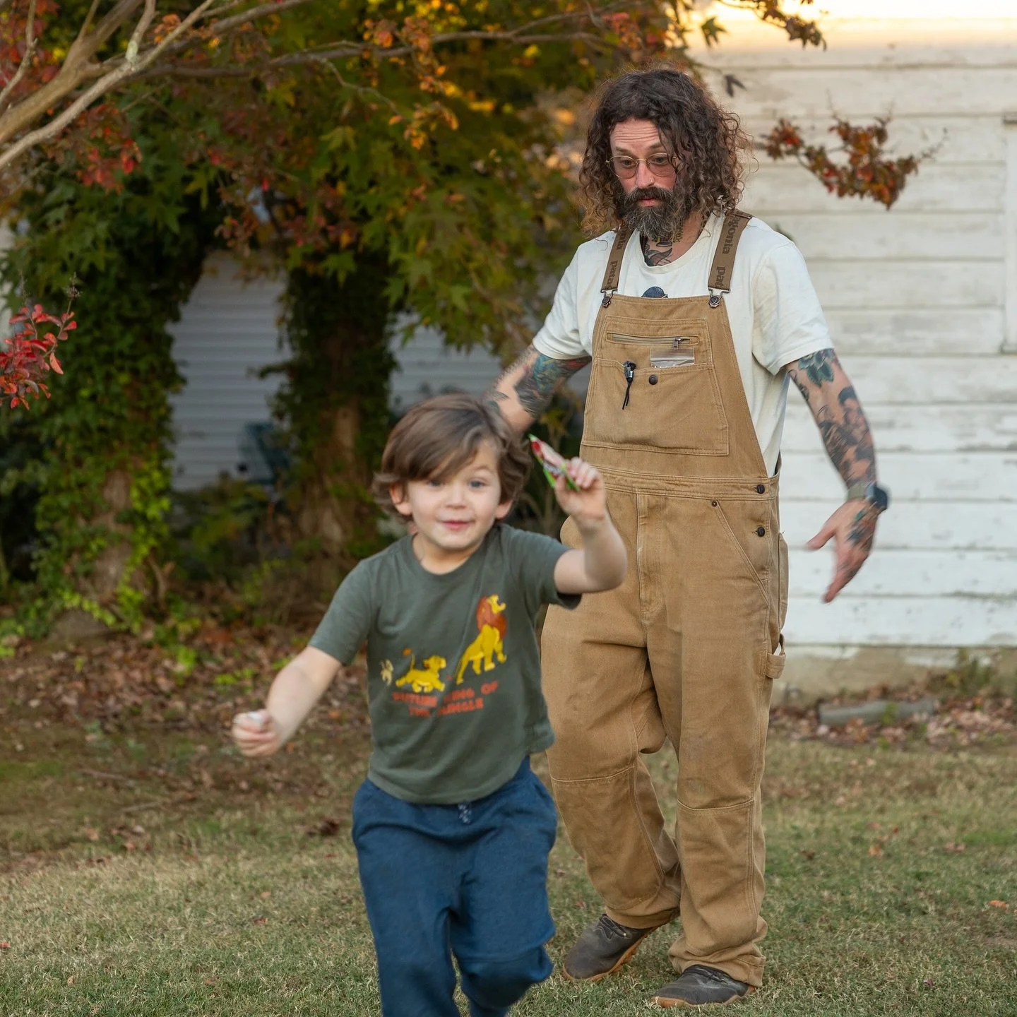 Fall color, dark Anthuriums, NC mountains, dad life, work lizards, tats, and the moon.. that&rsquo;s a recap of the last week or so, thanks for checking it out. #photodump #anthurium #blackmagic #fallcolors #lizard #bluetonguedskink #mountains #house