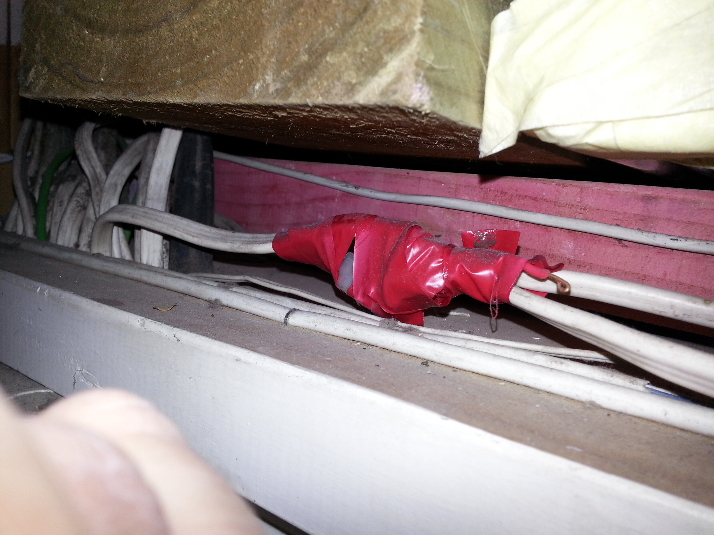 Dodgy cable join.