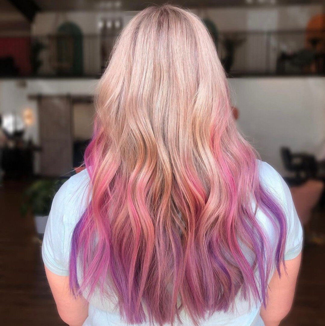 💗💗💗
we are in love with this color from @tabitharambozhair
😍😍😍
.
..
.
..
#Tabitharambozhair #lathersalonutah #westhavenutah #ogdenstylist #ogdenutah #ogden #ogdensalon #olaplex #northernutahhairstylist #northernutahhair #utahcolorist #utahhair 