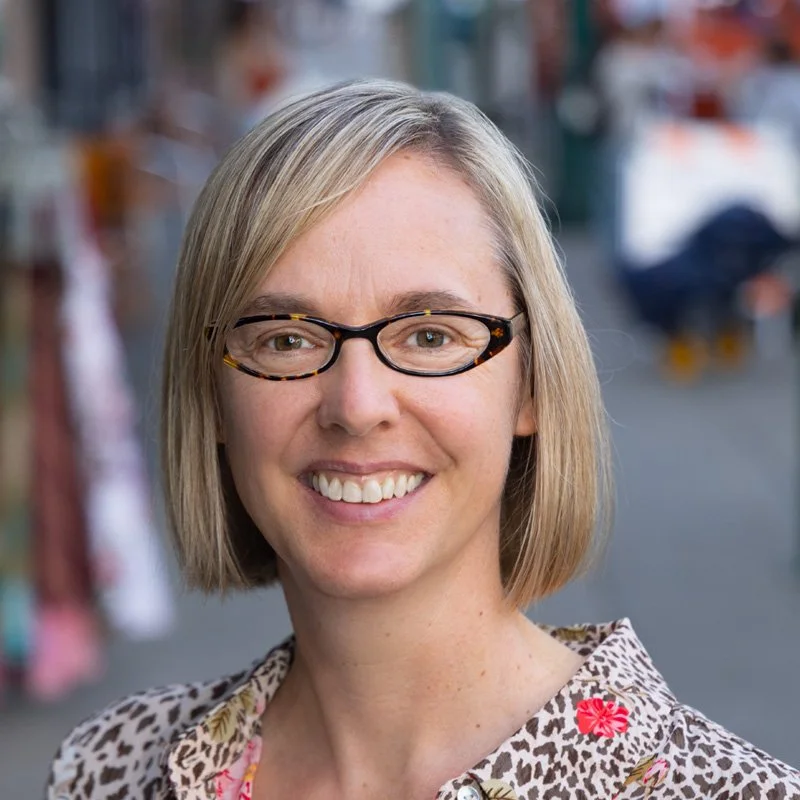 sabel Diamond, psychotherapist specializing in work stress and burnout therapy