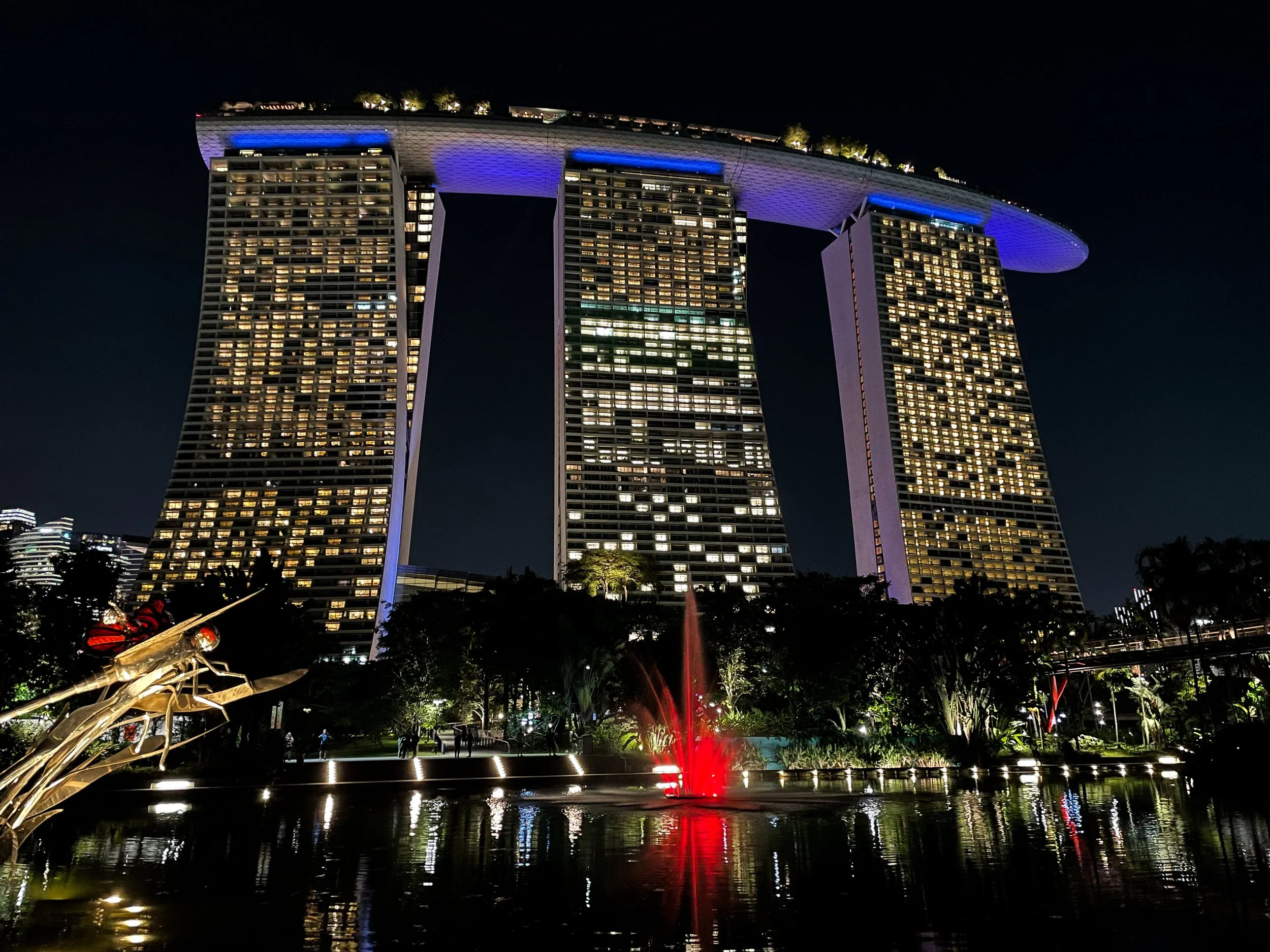 Singapore, The Bling