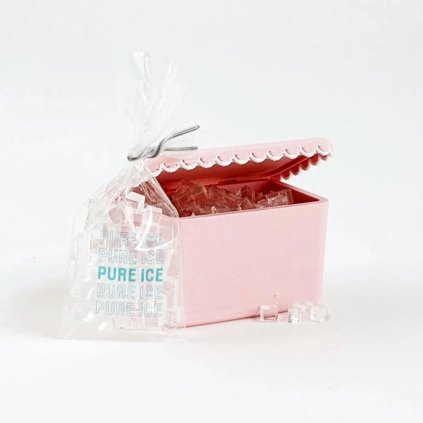 Miniature Dollhouse Cooler with Ice