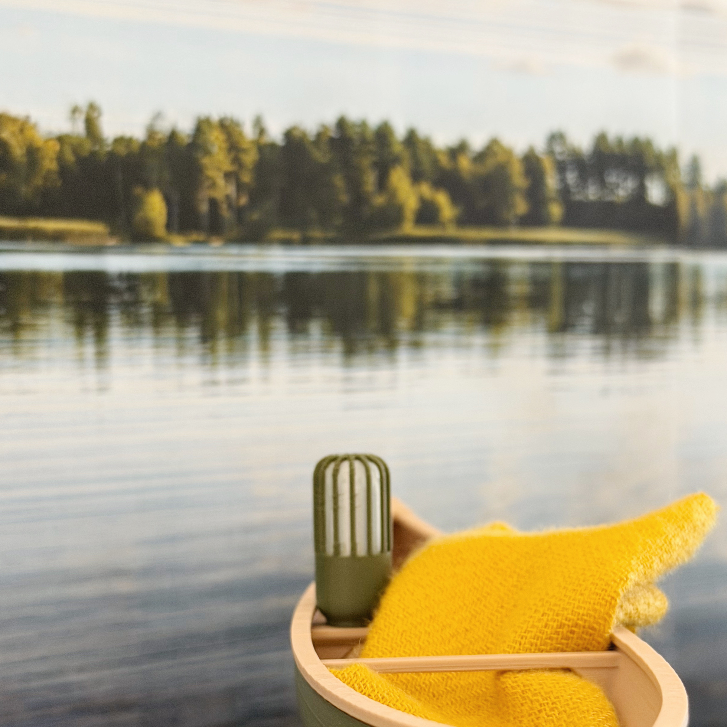 Miniature-Doll-Canoe-12.png