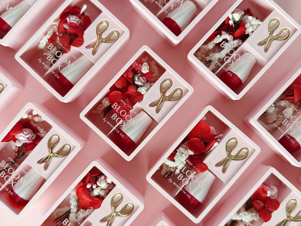 Working gold miniature scissors included with the Valentine Bloom Box