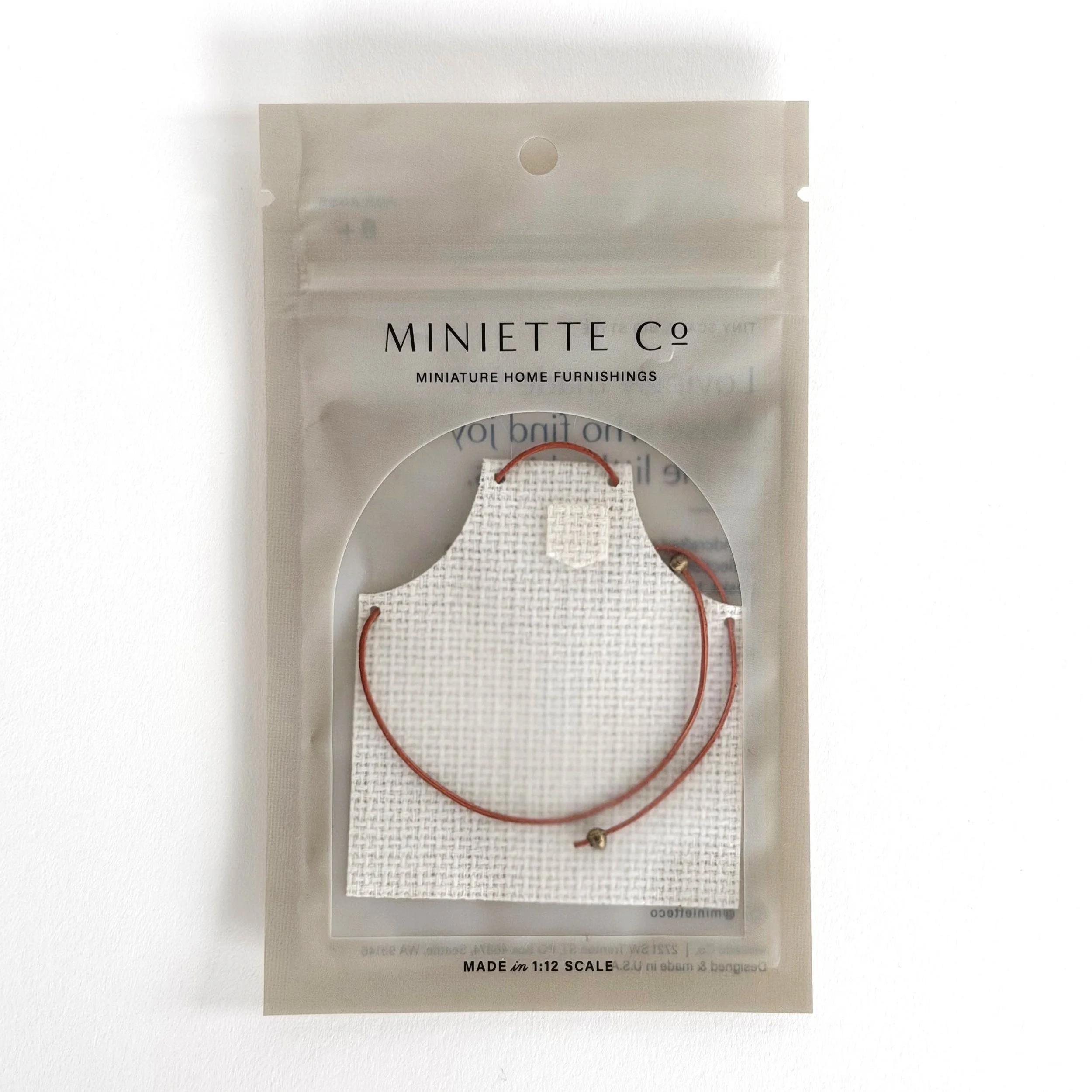 small apron miniature 1:12 scale