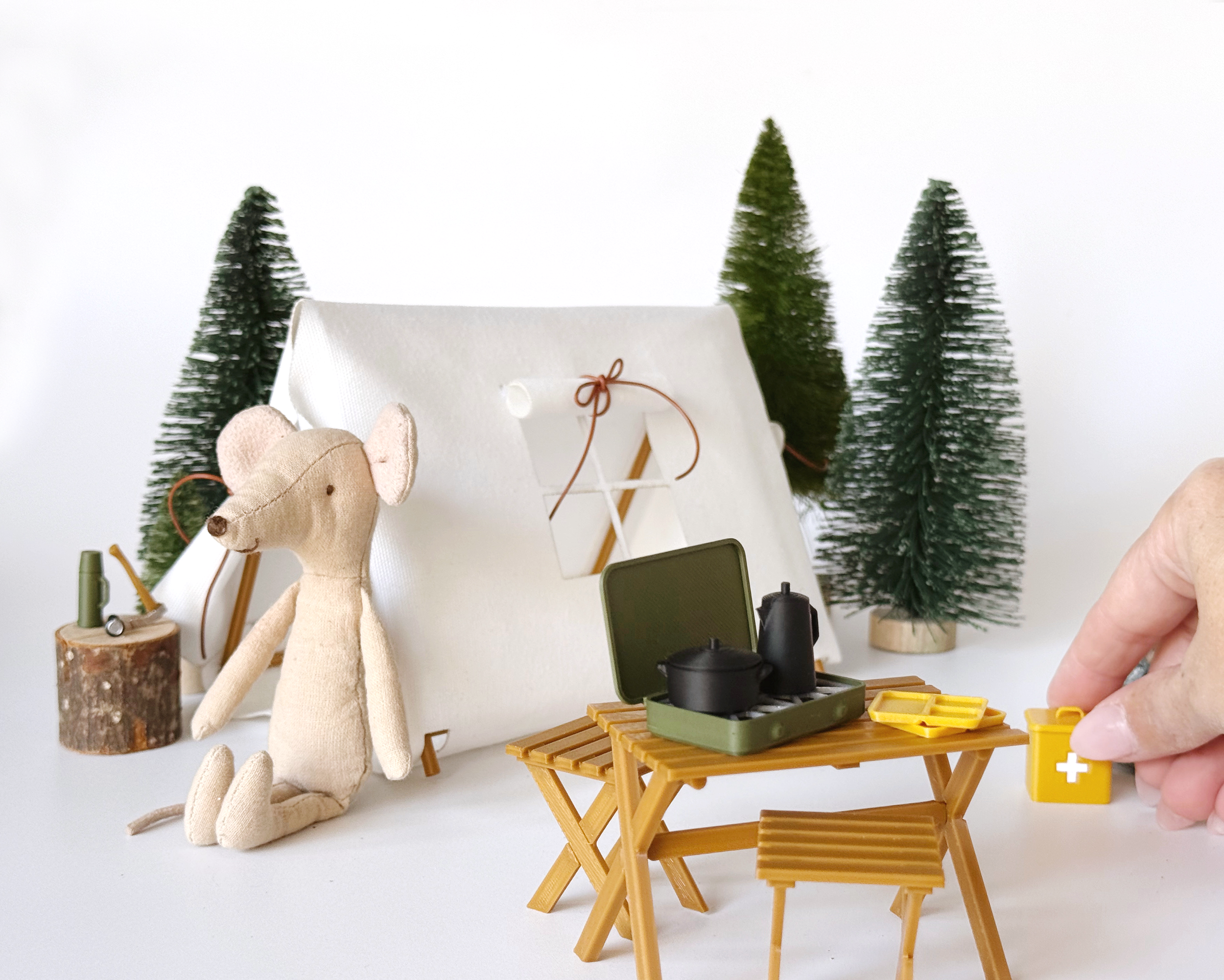 Miniature-Camping-Tent-White-5.png