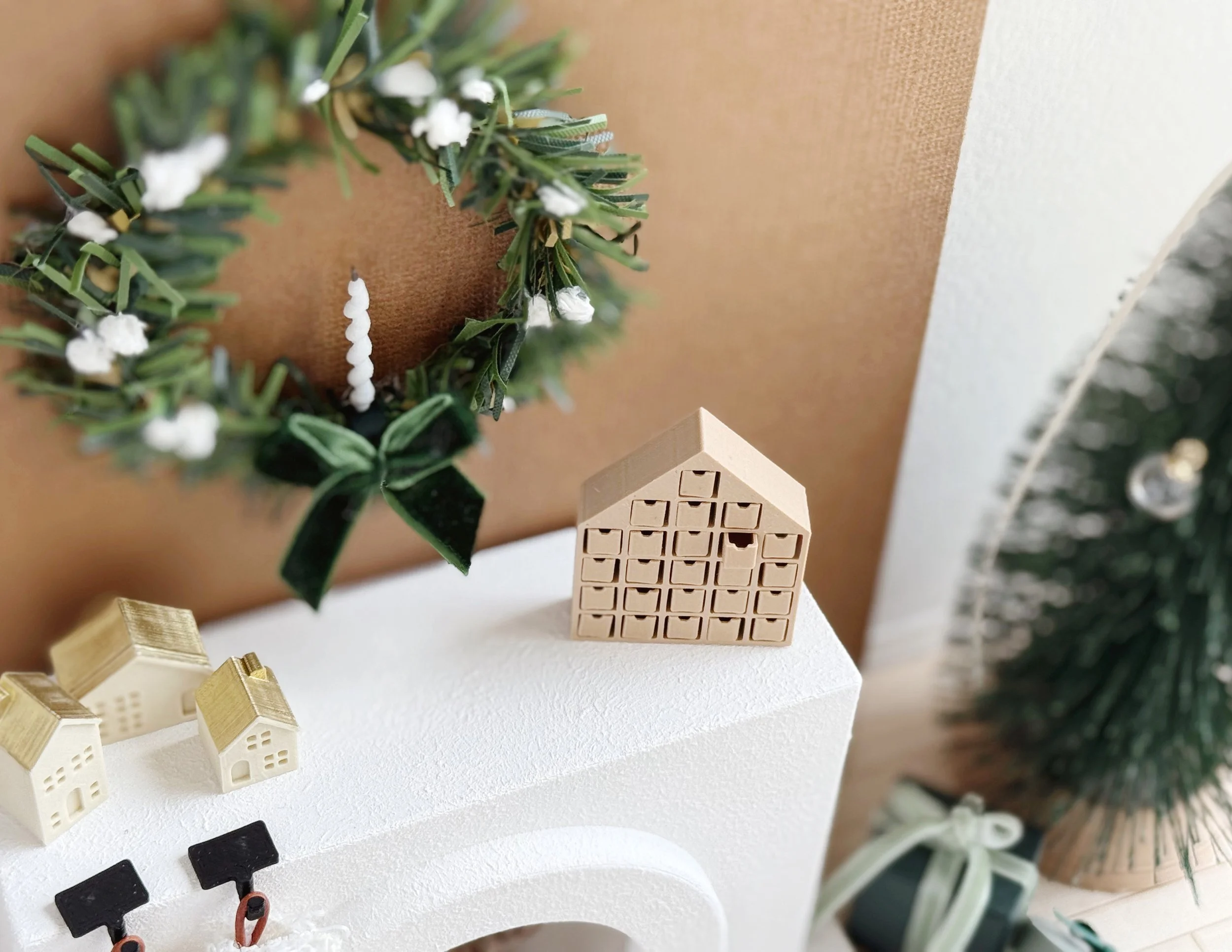 Dollhouse_Advent_Calendar_4.jpg