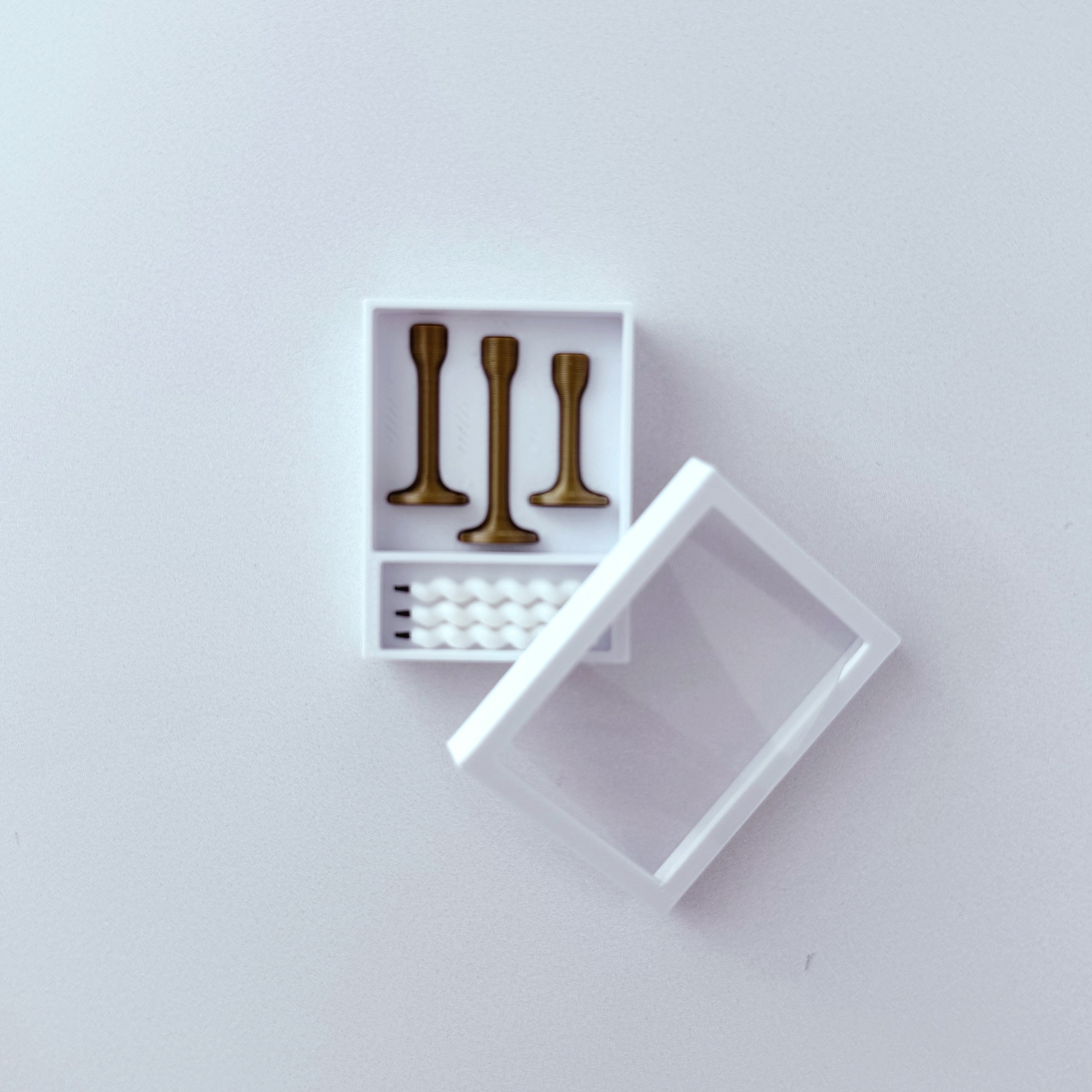 miniature-Candle-Holders-Set-Gold-10.png