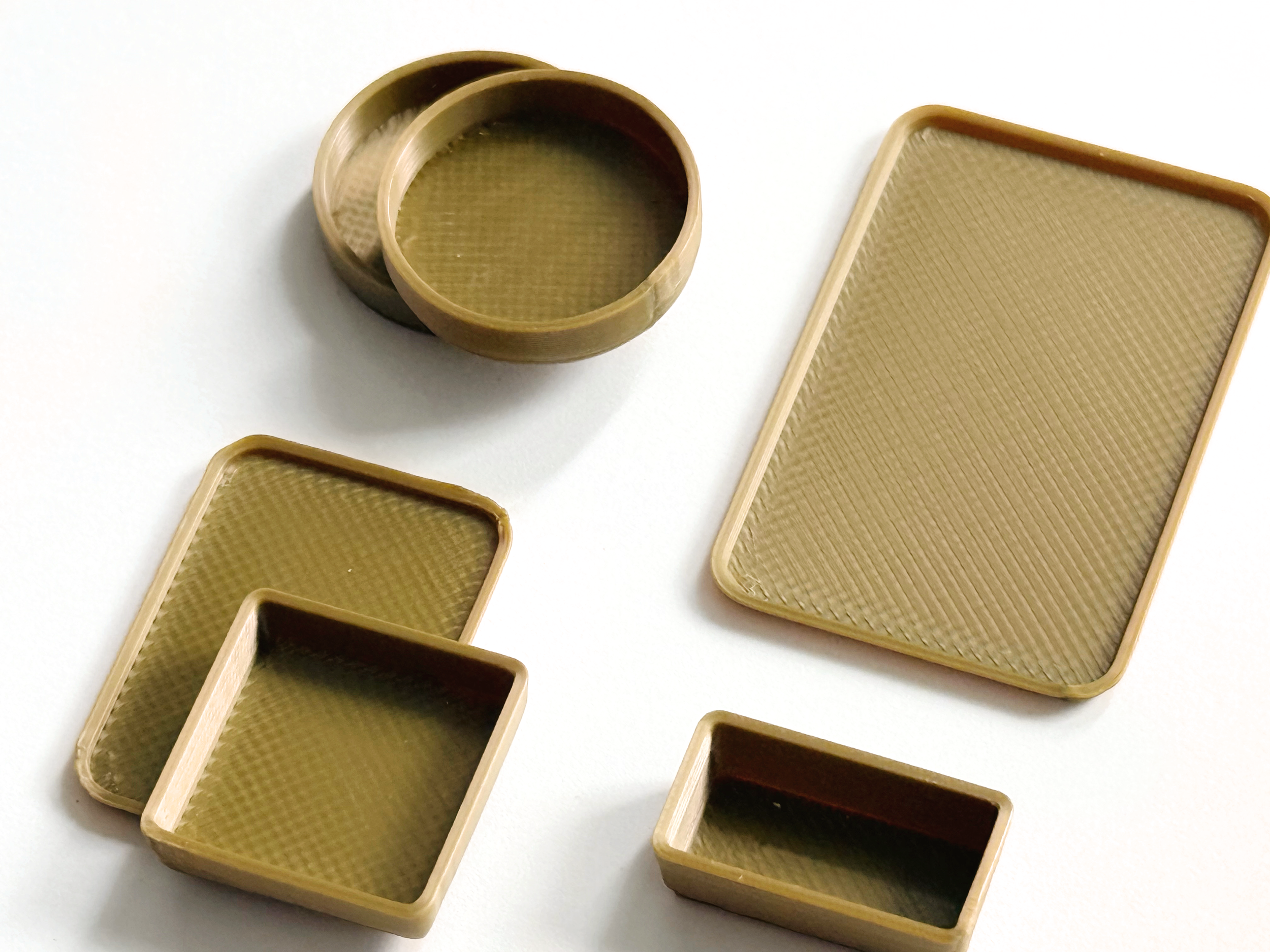 Miniature Baking Trays: Gold Dollhouse Kitchen Cookie and Cake Bakeware, Set of 6