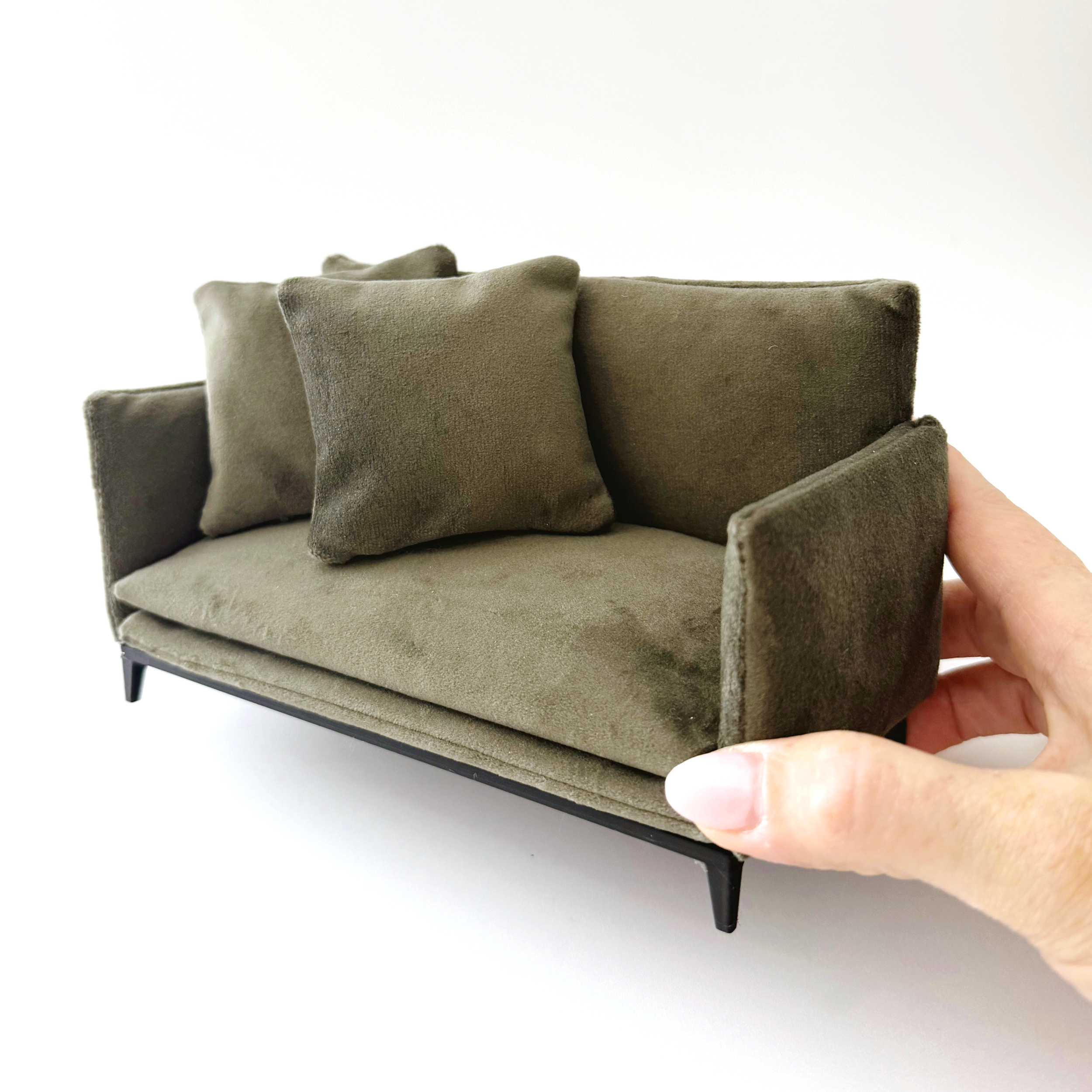 Miniature-Dollhouse-Sofa-Velvet-Green-10.png