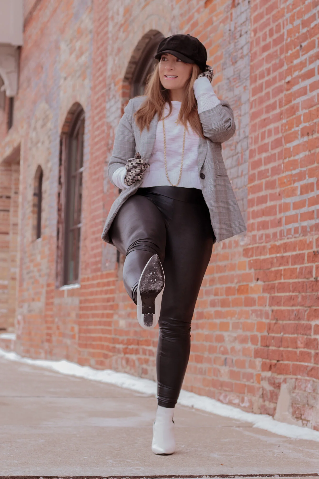 brown leggings outfit